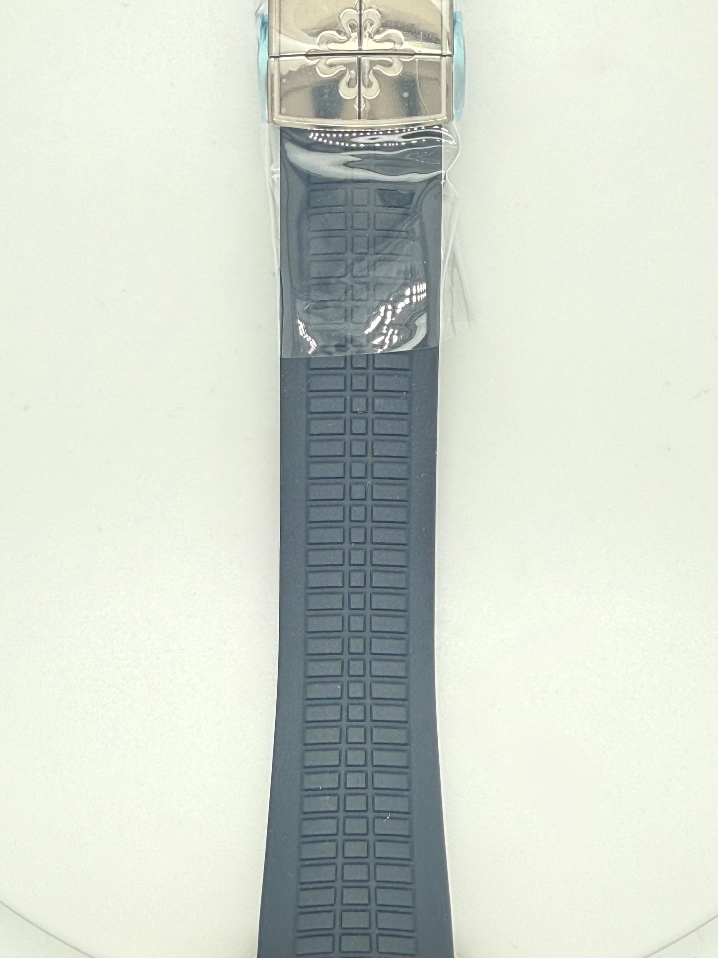 Patek Philippe Aquanaut Blue White Gold 5168G-001 |  2025 | 42.2 mm