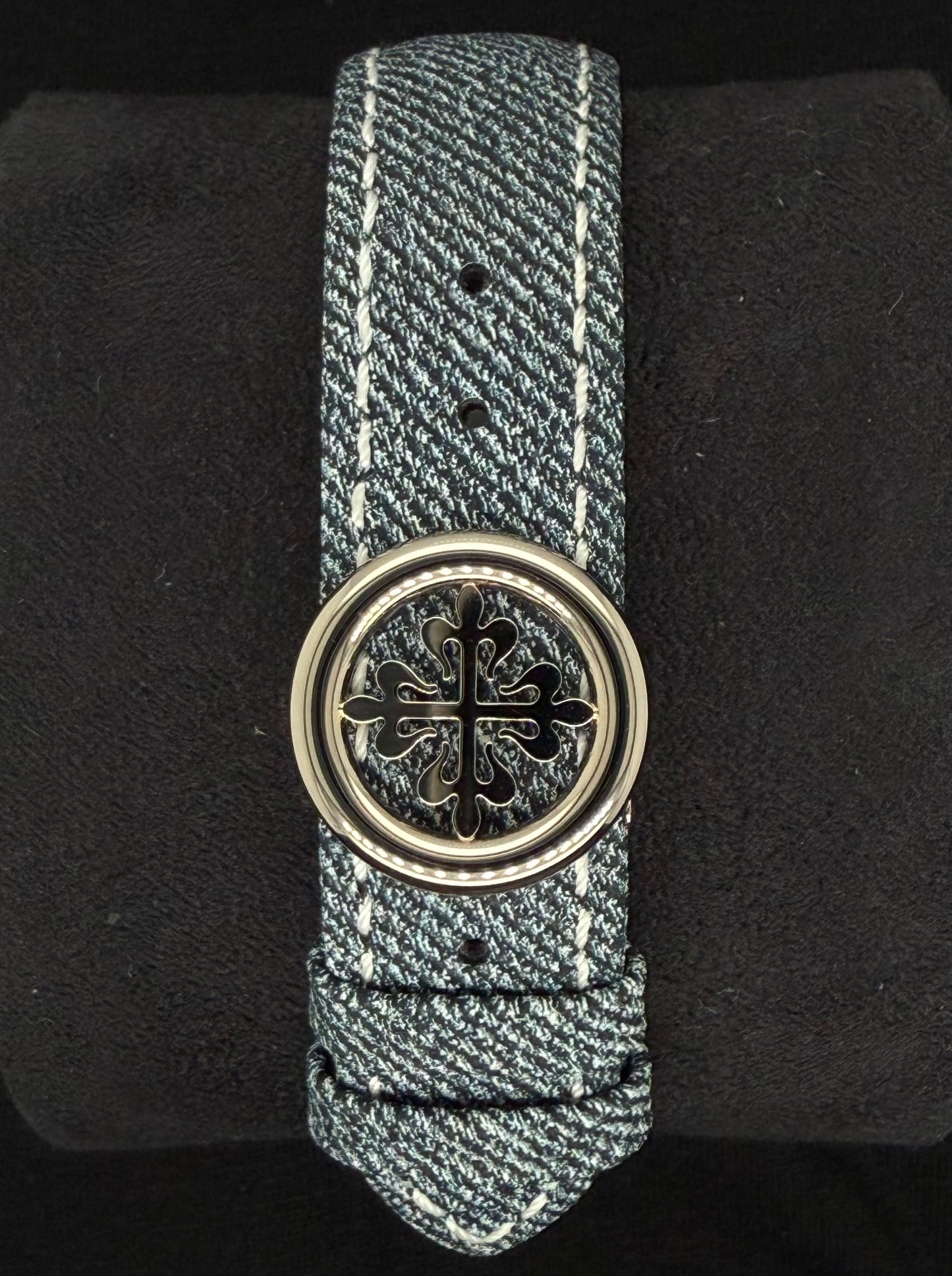 Patek Philippe Complications Opaline Blue-Gray 18ct White Gold 5330G-001 | 2025 | 40mm