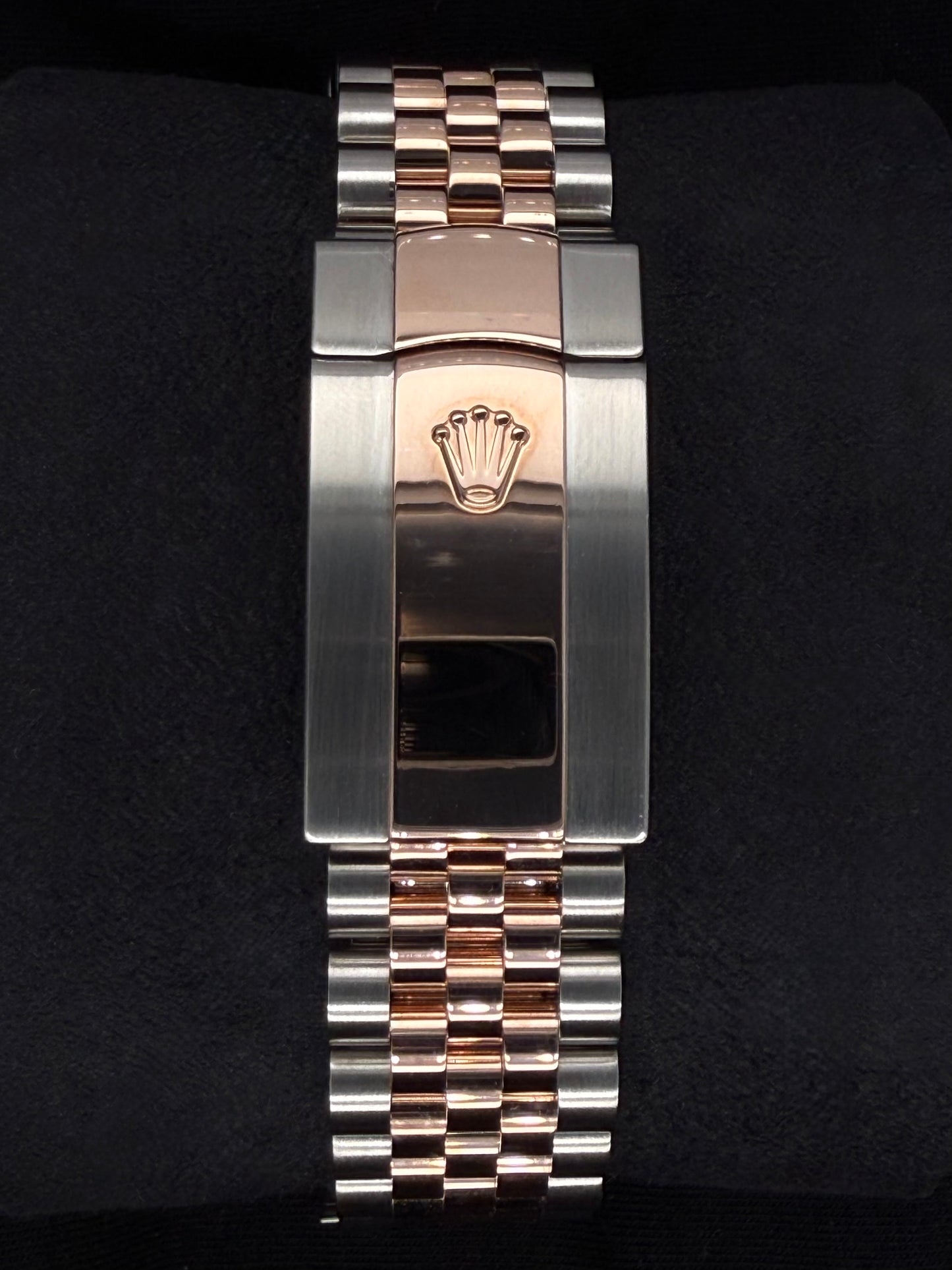 Rolex Datejust 41 Two Tone Rose Gold Sundust Diamond Dial 126331 | 2022 | 41mm