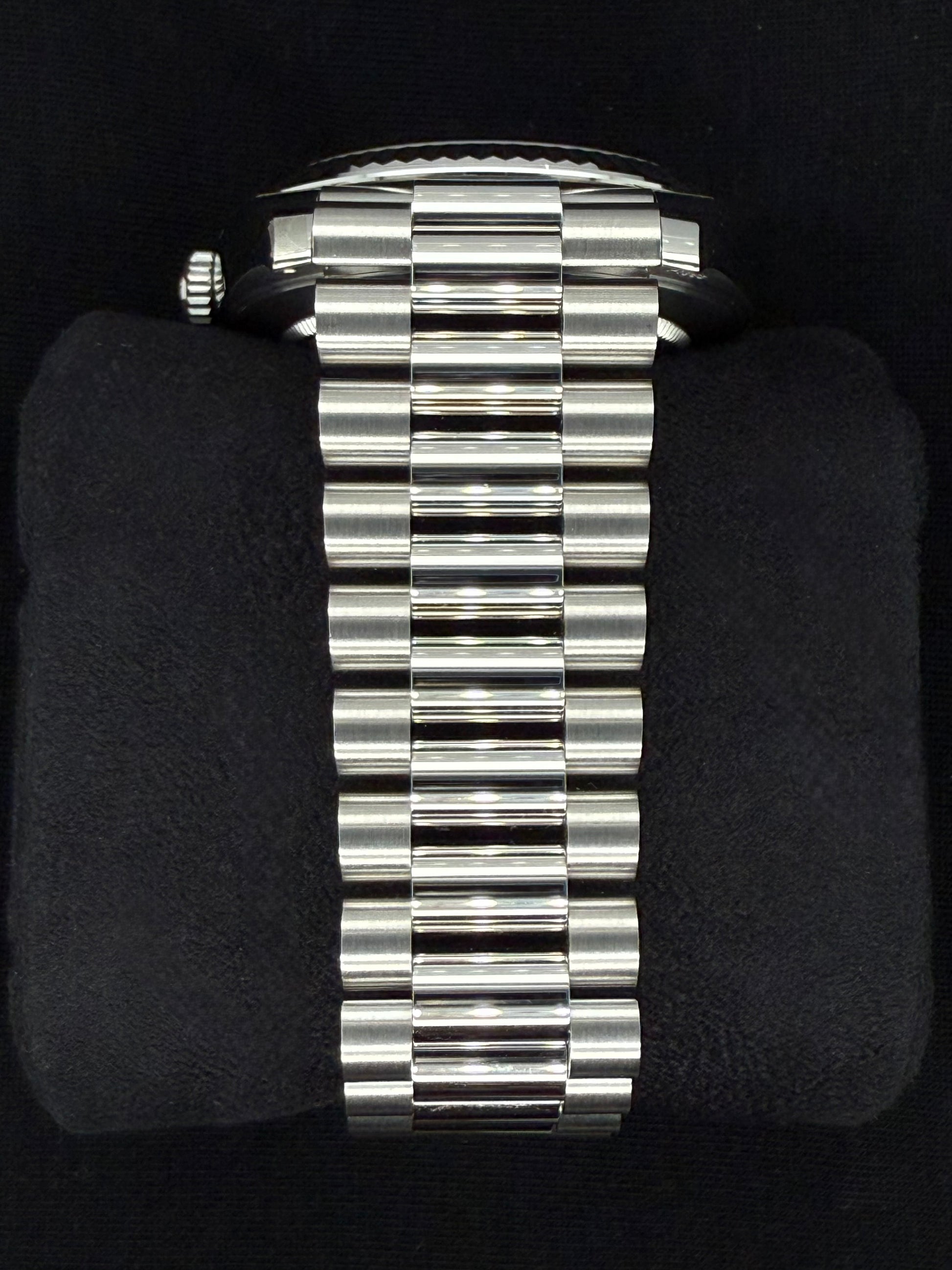 Rolex Day-Date 40 Platinum Ice Blue Roman Dial 228236 bracelet