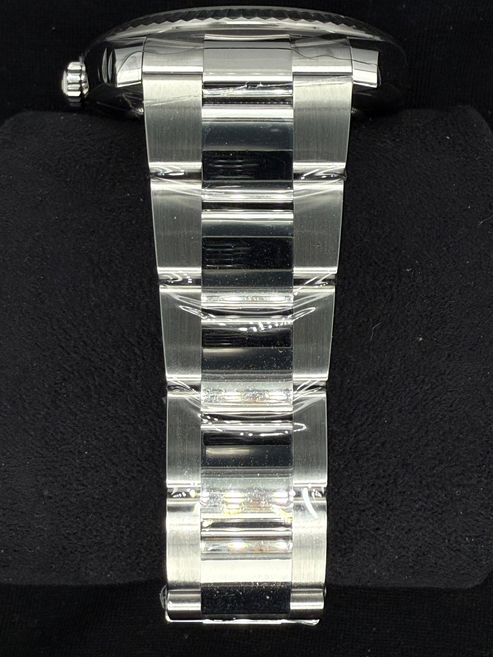 Rolex Datejust 41 Blue Diamond Dial Fluted Oystersteel 126334 bracelet