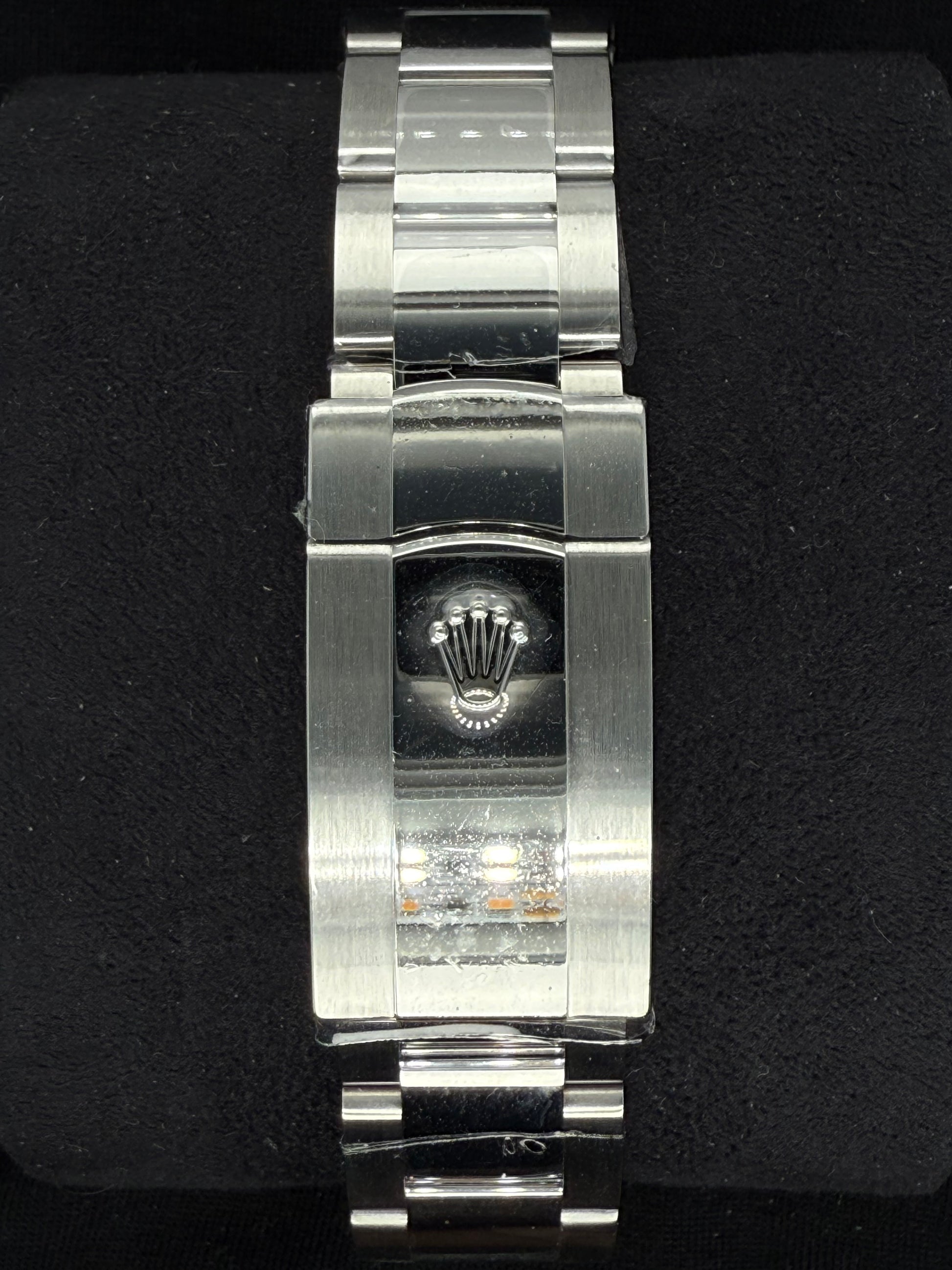 Rolex Datejust 41 Blue Diamond Dial Fluted Oystersteel 126334 clasp