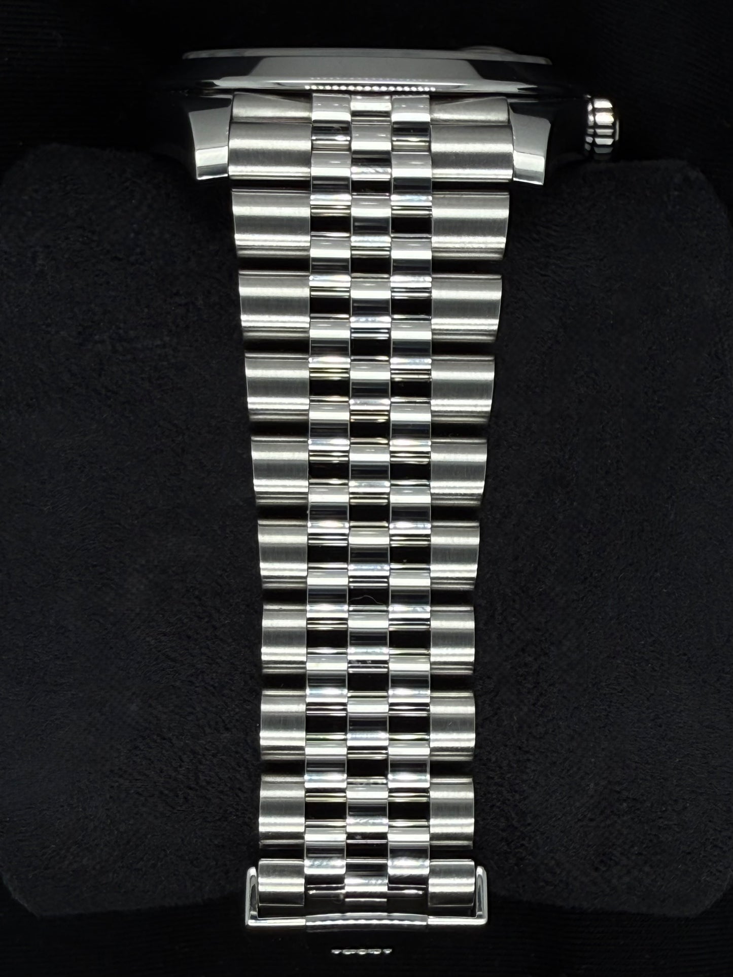 Rolex Datejust 41 Black ‘Sticks’ Dial Oystersteel Smooth Jubilee 126300 | 2023 | 41mm