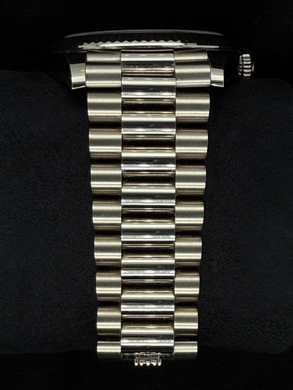 Rolex Day-Date 40 Ombré Blue Dial White Gold 228239 | 2025 | 40mm