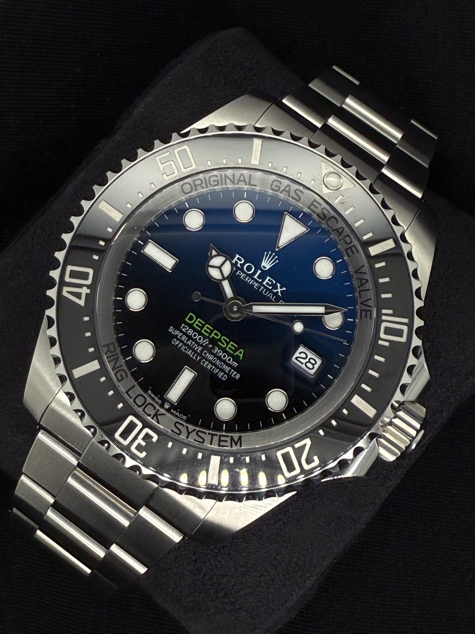 Rolex Sea-Dweller Deepsea D-Blue 'James Cameron' Dial 126660 right