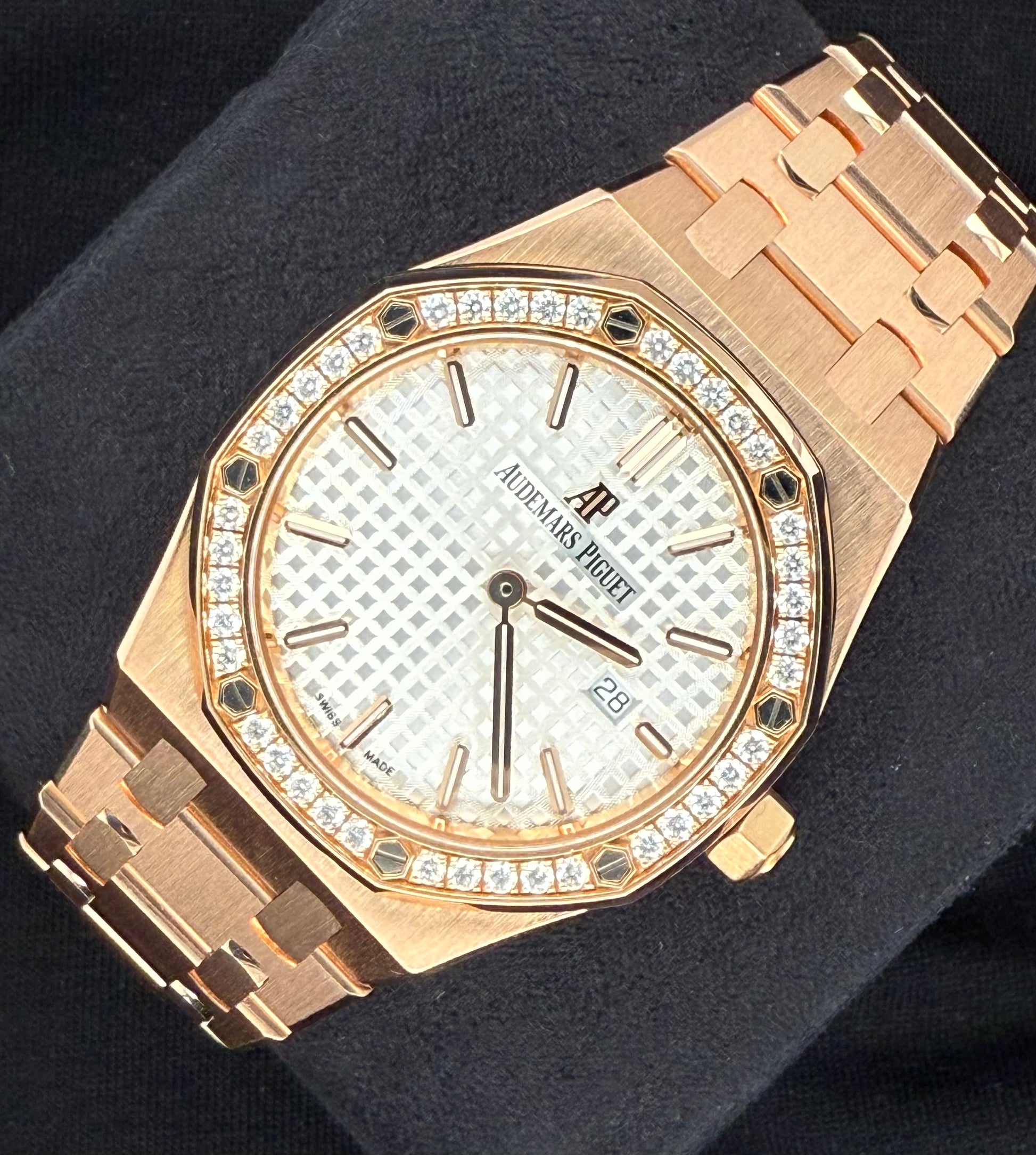 Audemars Piguet Royal Oak Selfwinding Rose Gold Diamond Bezel 15551OR.ZZ.1356OR.01 Right