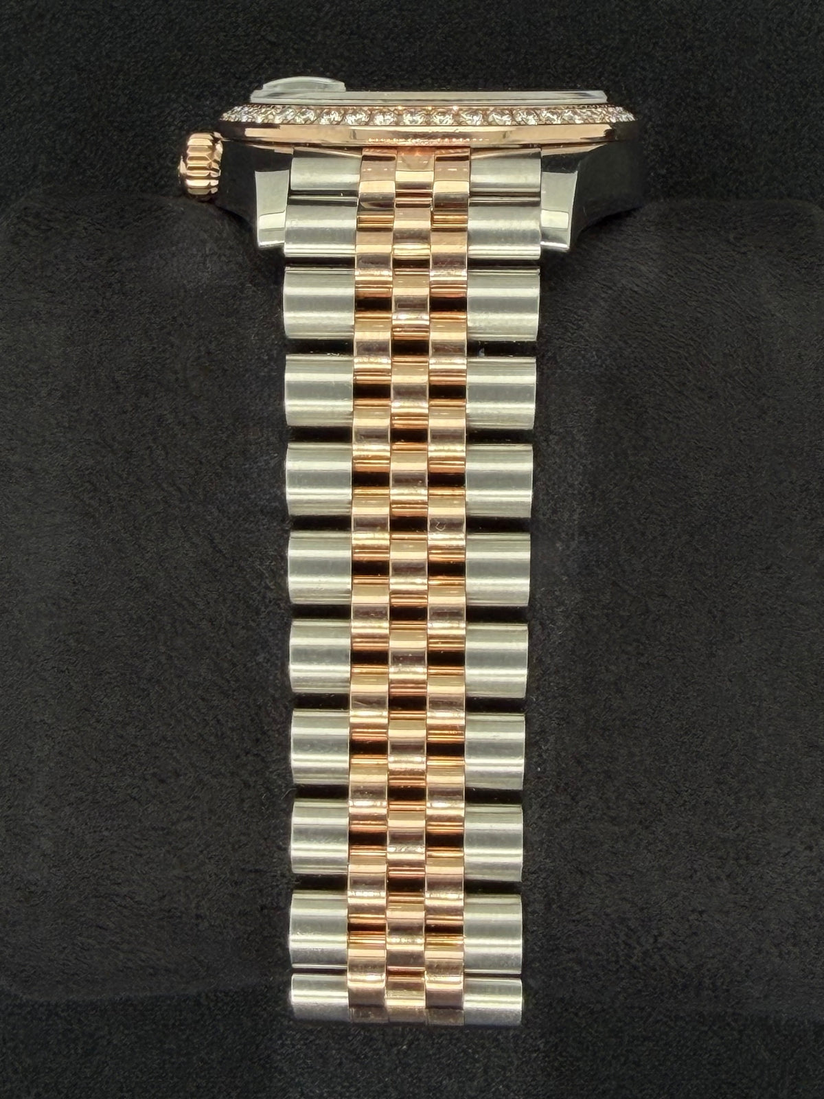Rolex Datejust 31 "MOP" Mother of Pearl Dial with Factory-Set Diamond Bezel 278381RBR | 2022 | 31mm