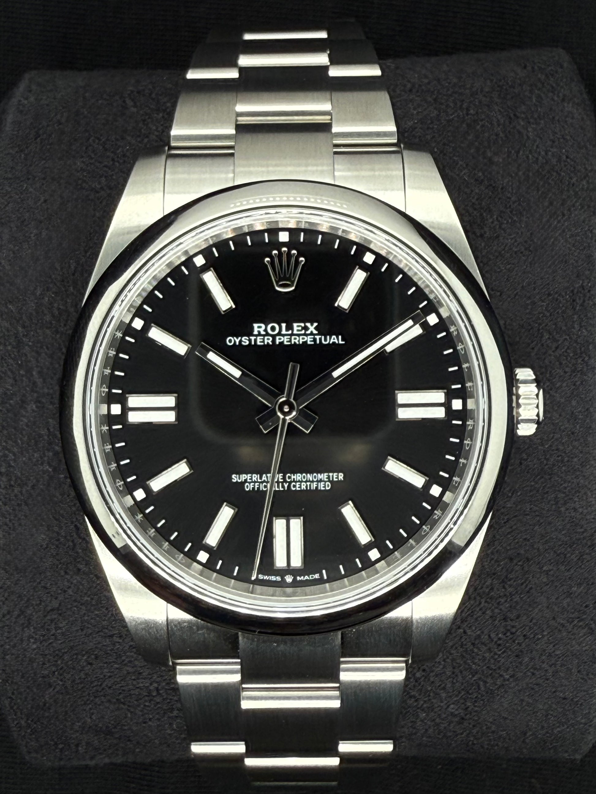 Rolex Oyster Perpetual 41 Black Dial Oyster Bracelet 124300