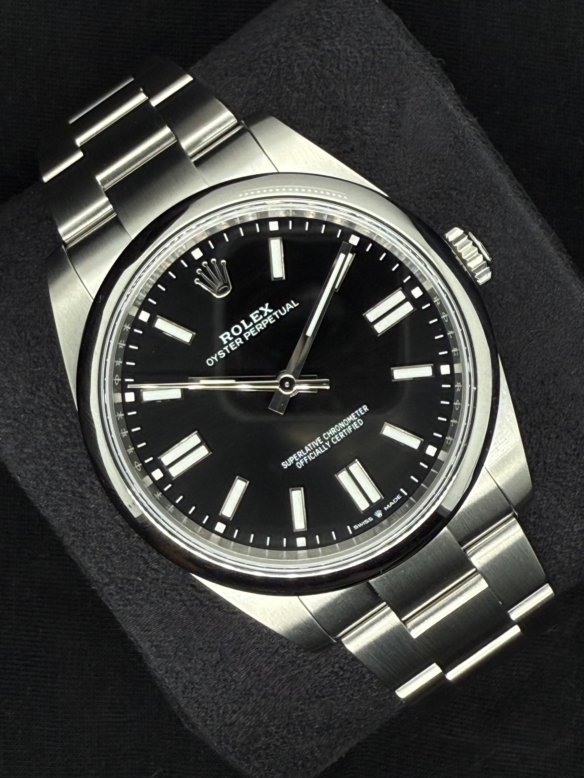 Rolex Oyster Perpetual 41 Black Dial Oyster Bracelet 124300 left
