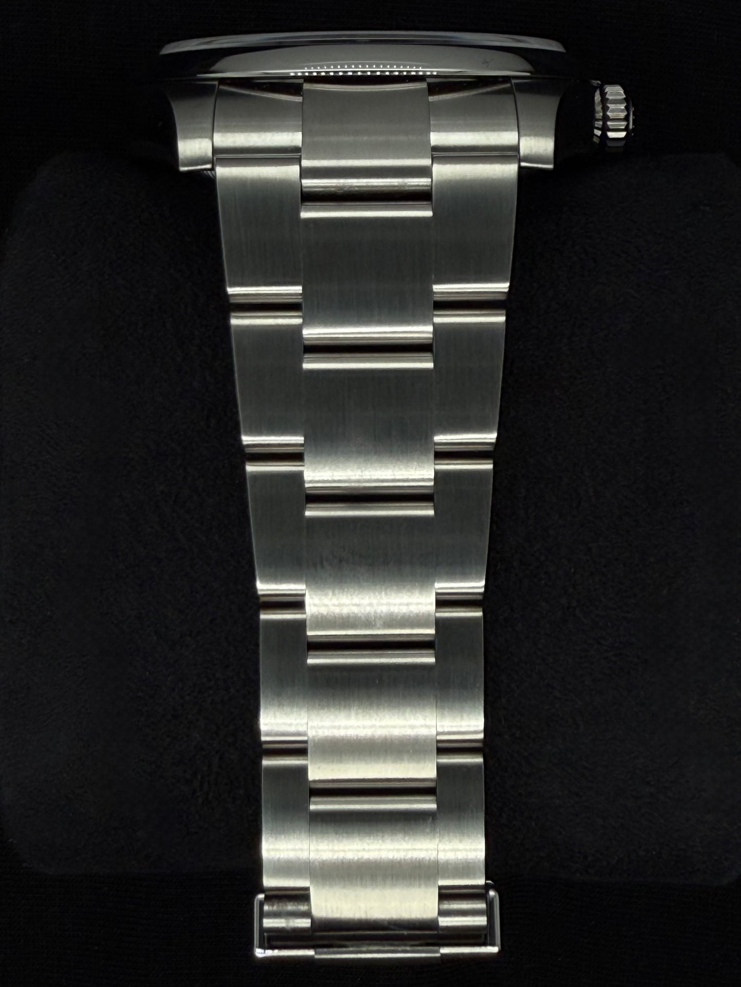 Rolex Oyster Perpetual 41 Black Dial Oyster Bracelet 124300 Bracelet 2