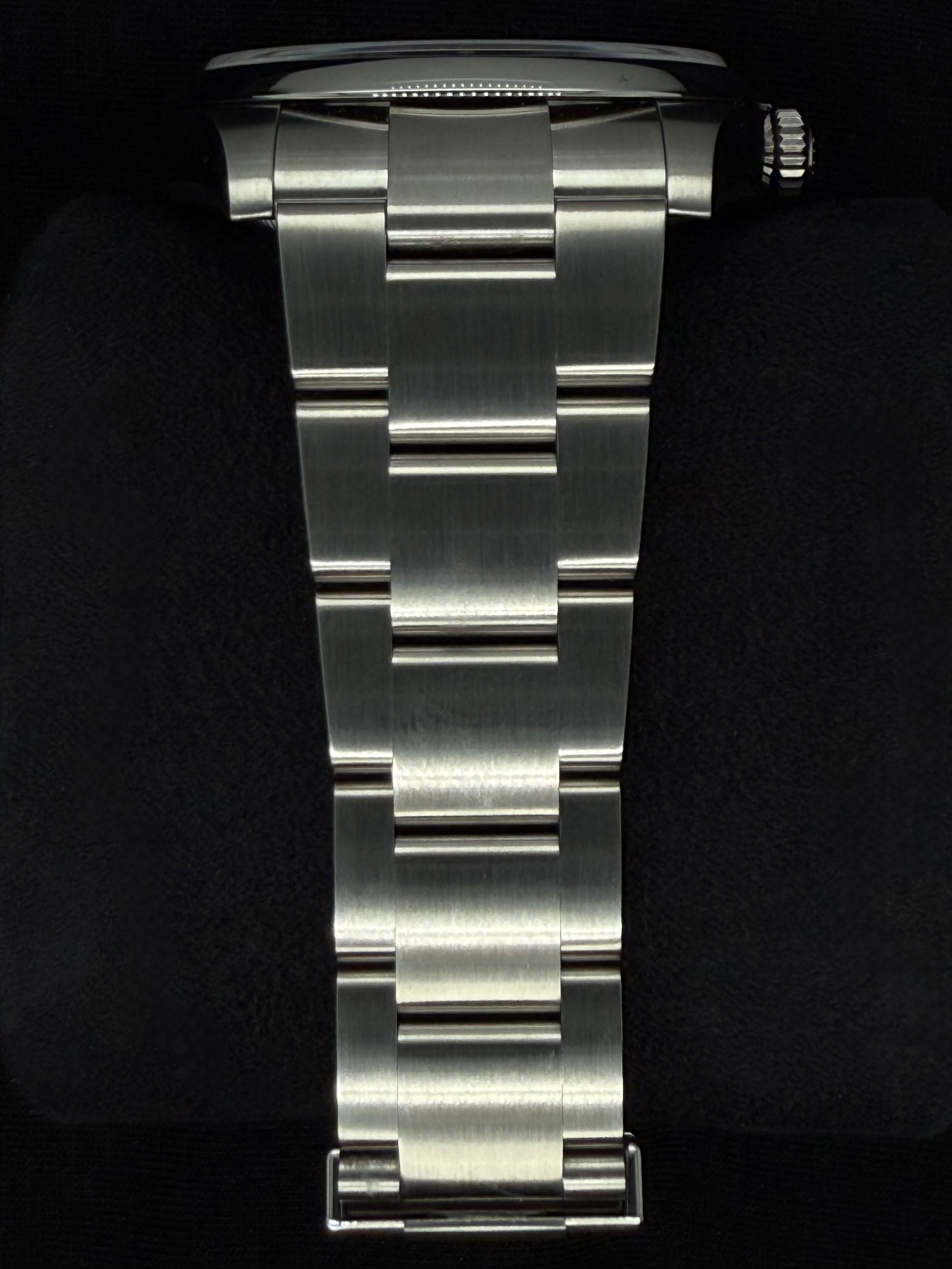 Rolex Oyster Perpetual 41 Black Dial Oyster Bracelet 124300 Bracelet 2