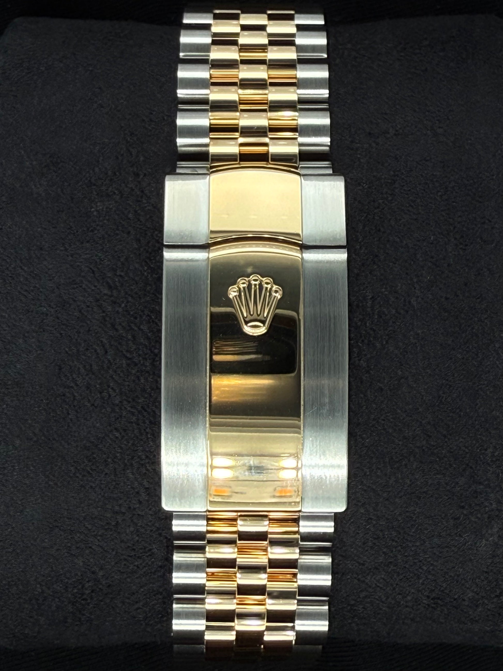 Rolex Datejust 36 Two-Tone Yellow Gold Mother of Pearl ‘MOP’ Diamond Dial with Factory-Set Diamond Bezel 126283RBR clasp