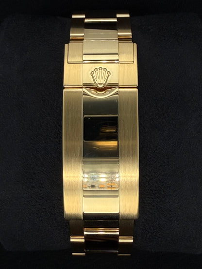 Rolex Submariner Black Dial 'Blacksy' Yellow Gold 126618LN clasp