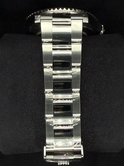 Rolex Yacht-Master 37 Rhodium Dial Platinum Bezel 268622 | 2023 | 37mm