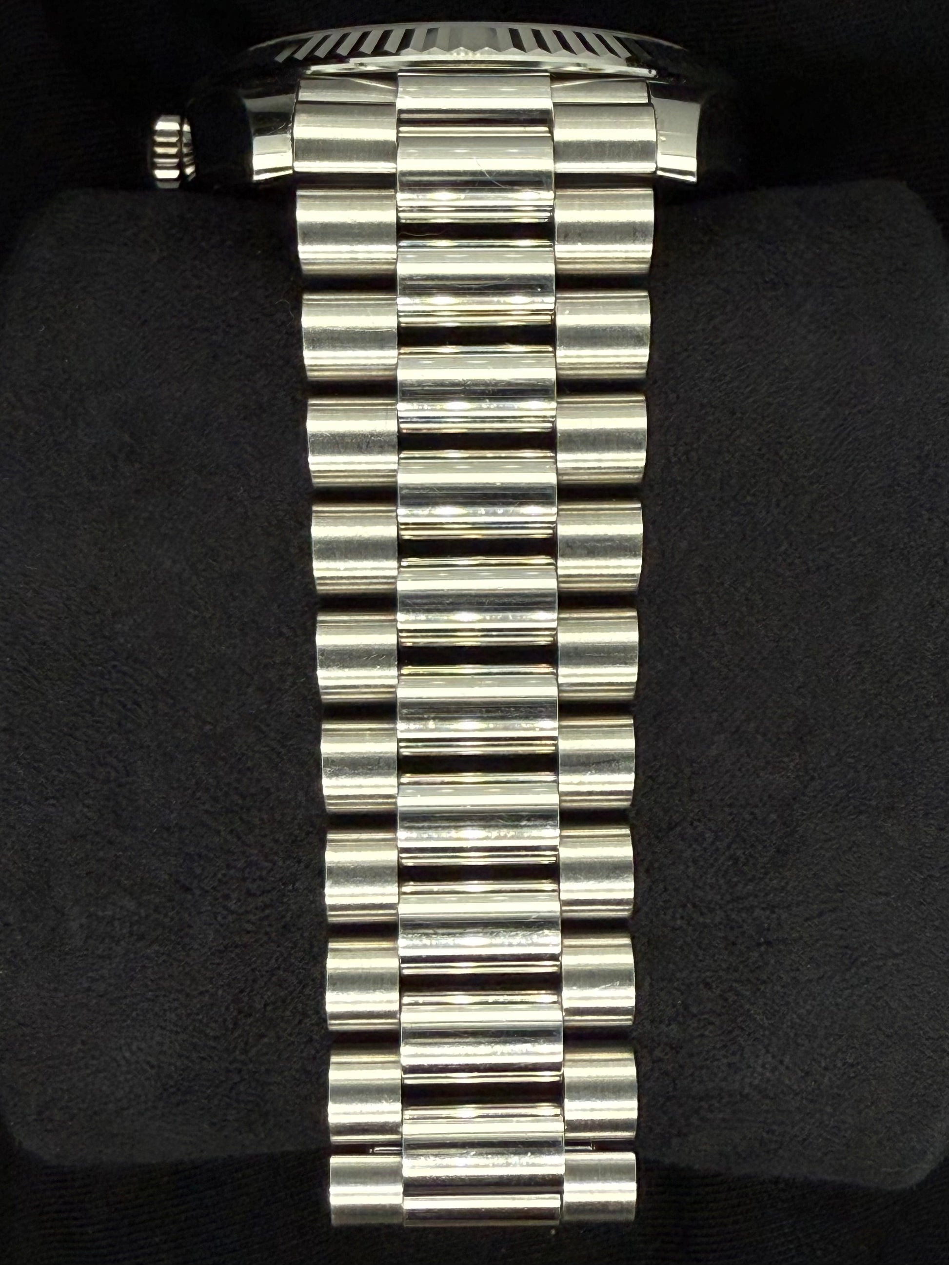 Rolex Day-Date 40 Platinum Ice Blue Diamond Baguette Dial 228236 bracelet