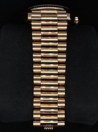 Rolex Day-Date 36 Eisenkiesel Roman Diamond Everose Gold 128235 | 2022 | 36mm