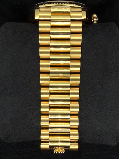 Rolex Day-Date 36 Ombré Green Diamond Dial Yellow Gold 128238 | 2023 | 36mm