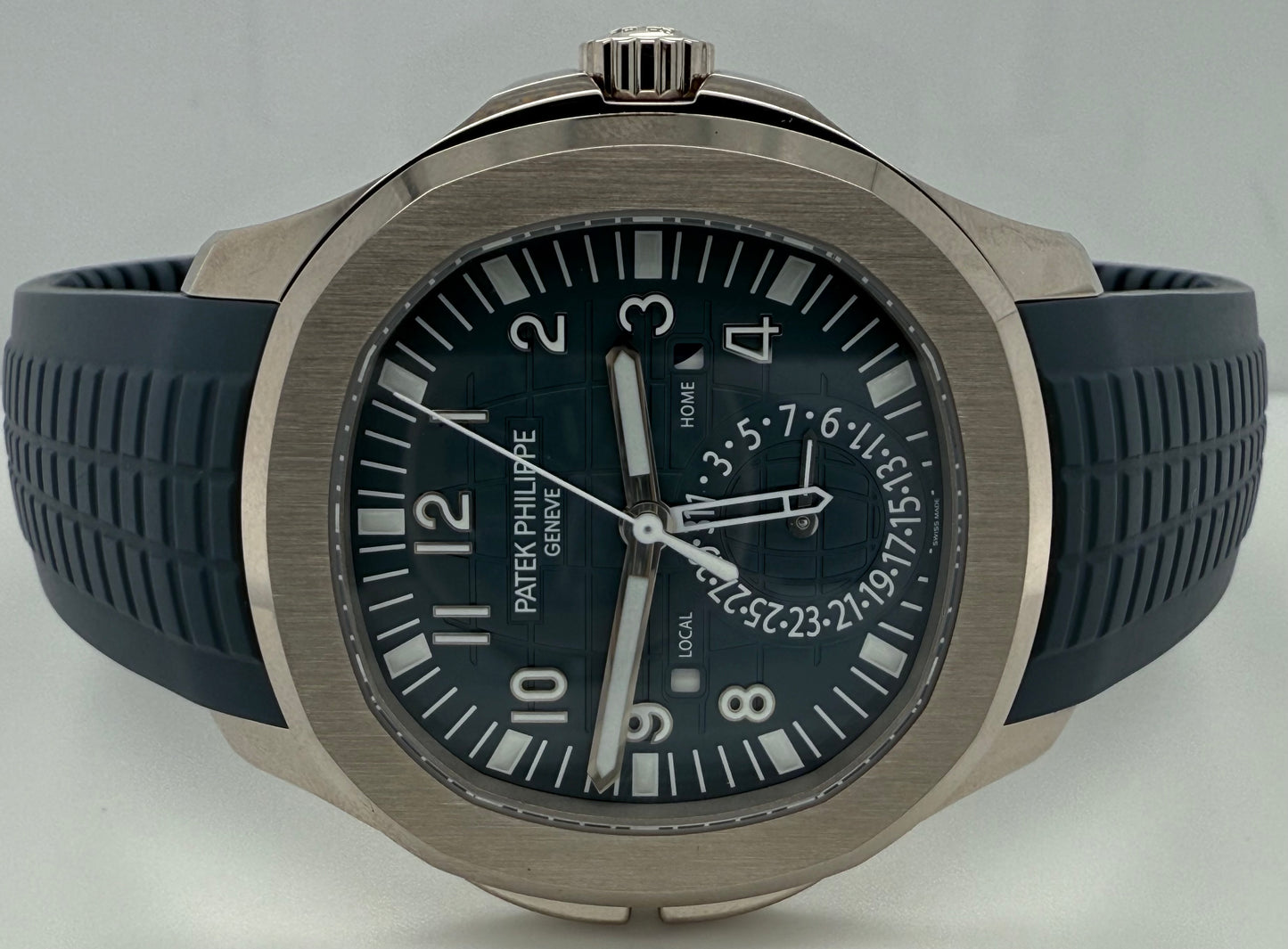 Patek Philippe Aquanaut Blue-Gray Dial White Gold 5164G-001