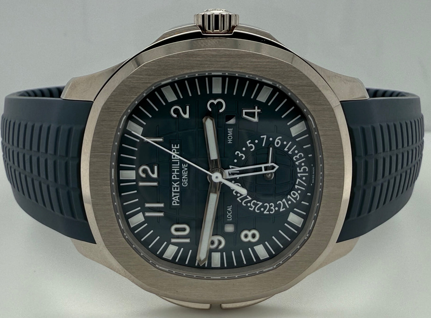 Patek Philippe Aquanaut Blue-Gray Dial White Gold 5164G-001