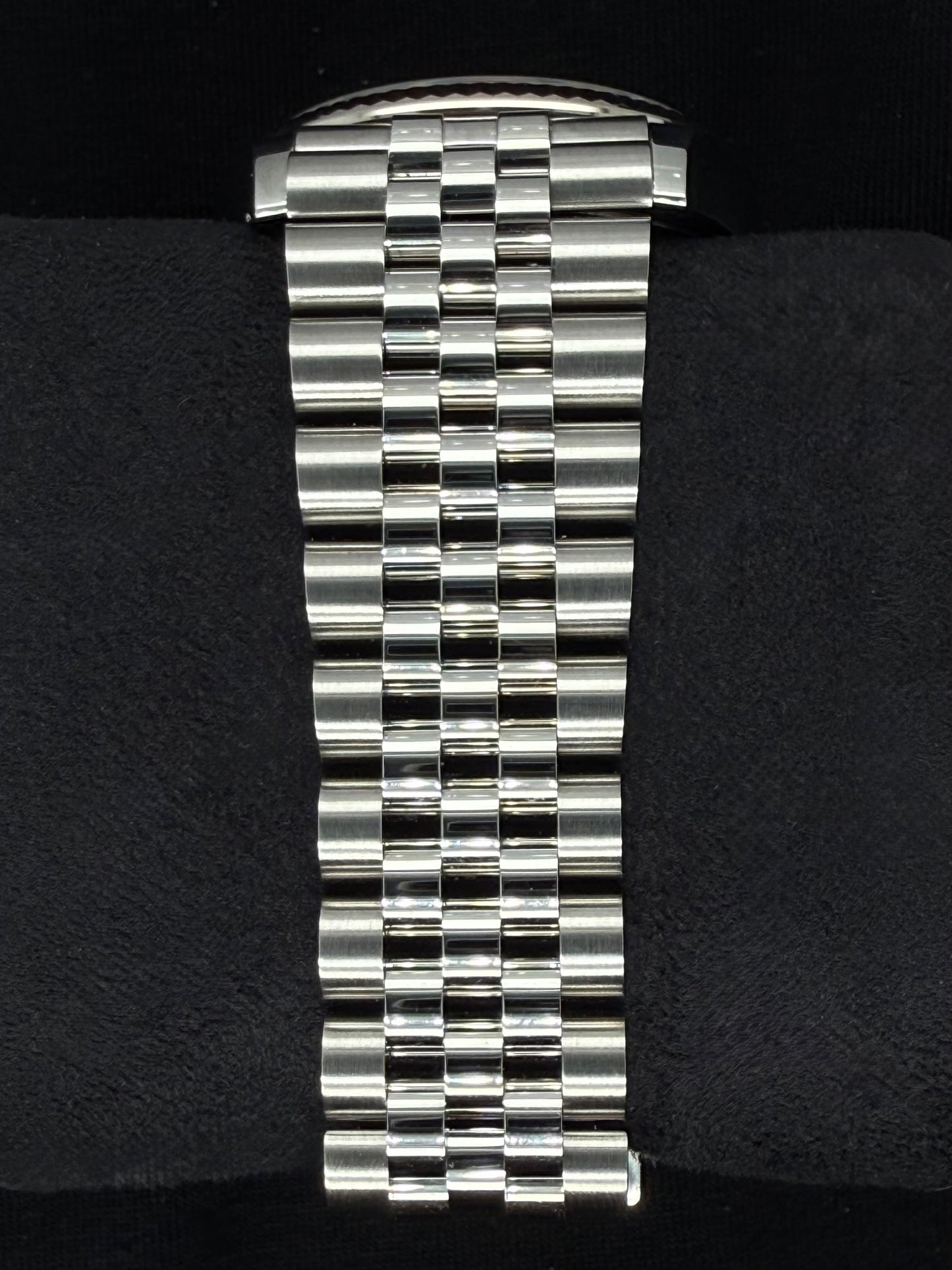 Rolex Datejust 36 Silver 'Sticks' Dial Fluted Jubilee 126234 | 2025 | 36mm