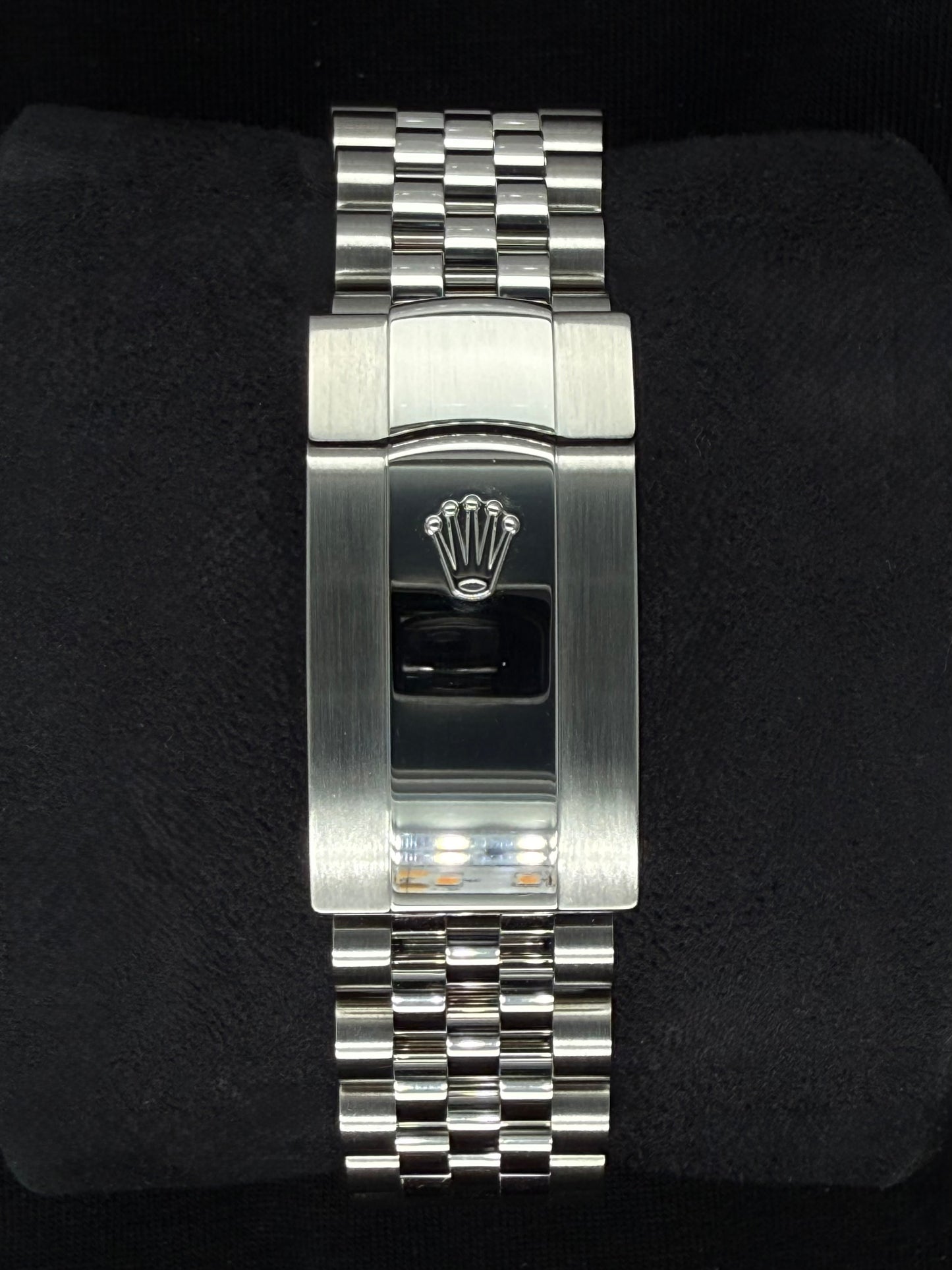 Rolex Datejust 36 Silver 'Sticks' Dial Fluted Jubilee 126234 | 2025 | 36mm