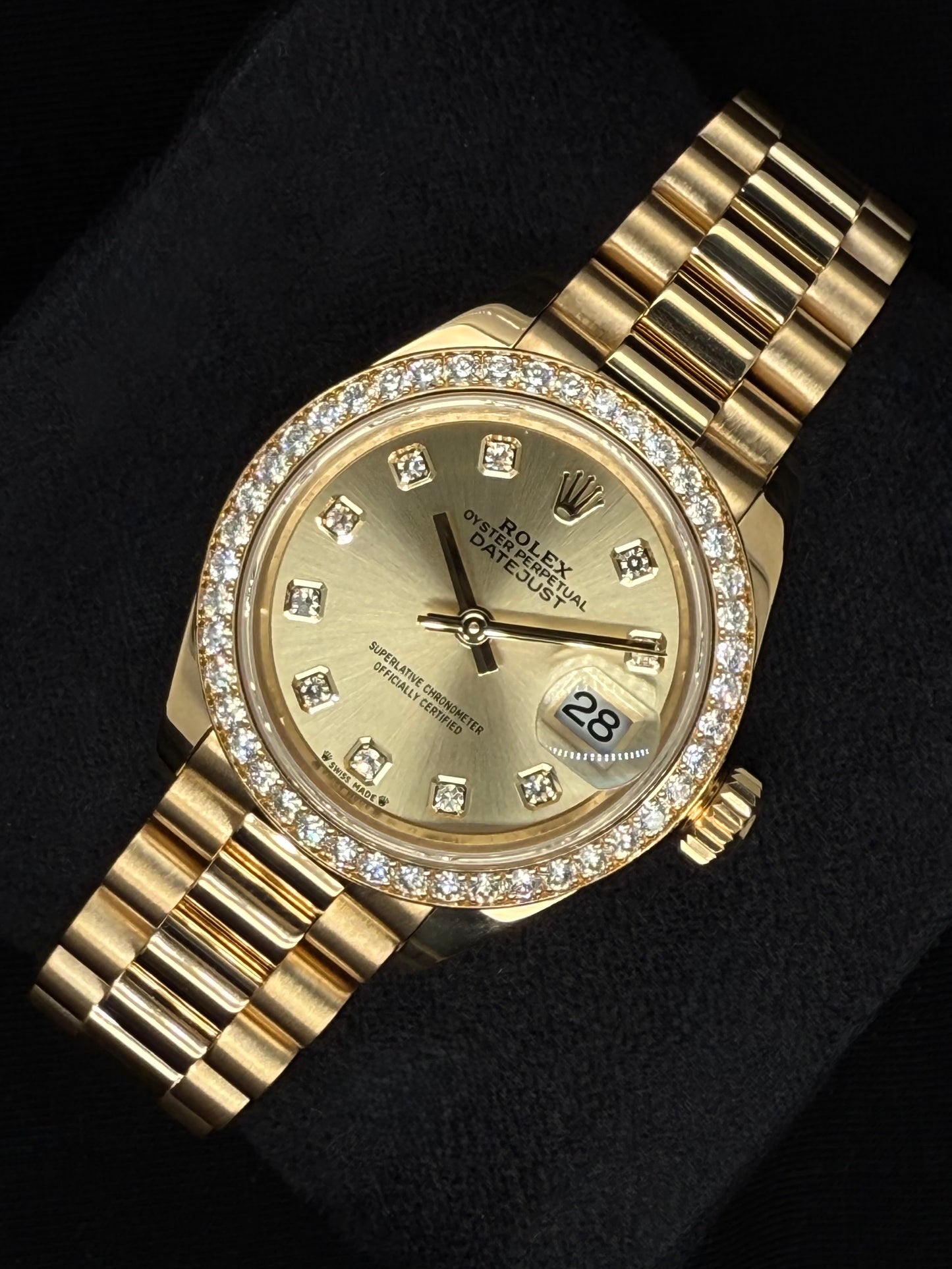 Rolex Lady Datejust 18ct Yellow gold with Champagne Diamond Dial and Factory-Set Diamond Bezel 279138RBR | 2021 | 28mm
