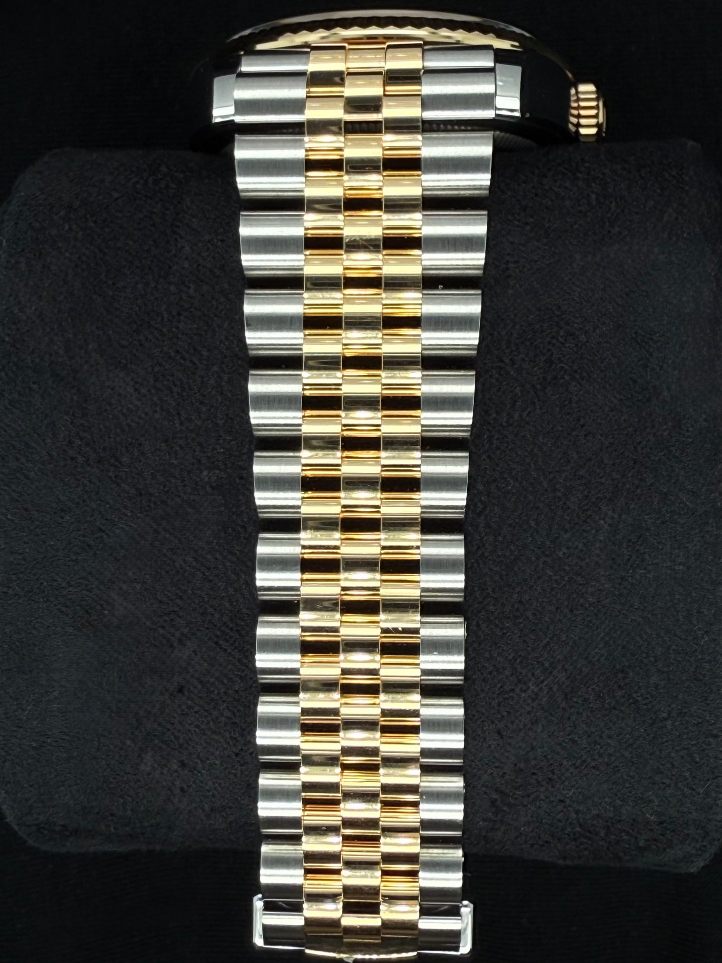 Rolex Datejust 36 Two-Tone Yellow Gold Champagne Motif Diamond Dial 126233 | 2023 | 36mm