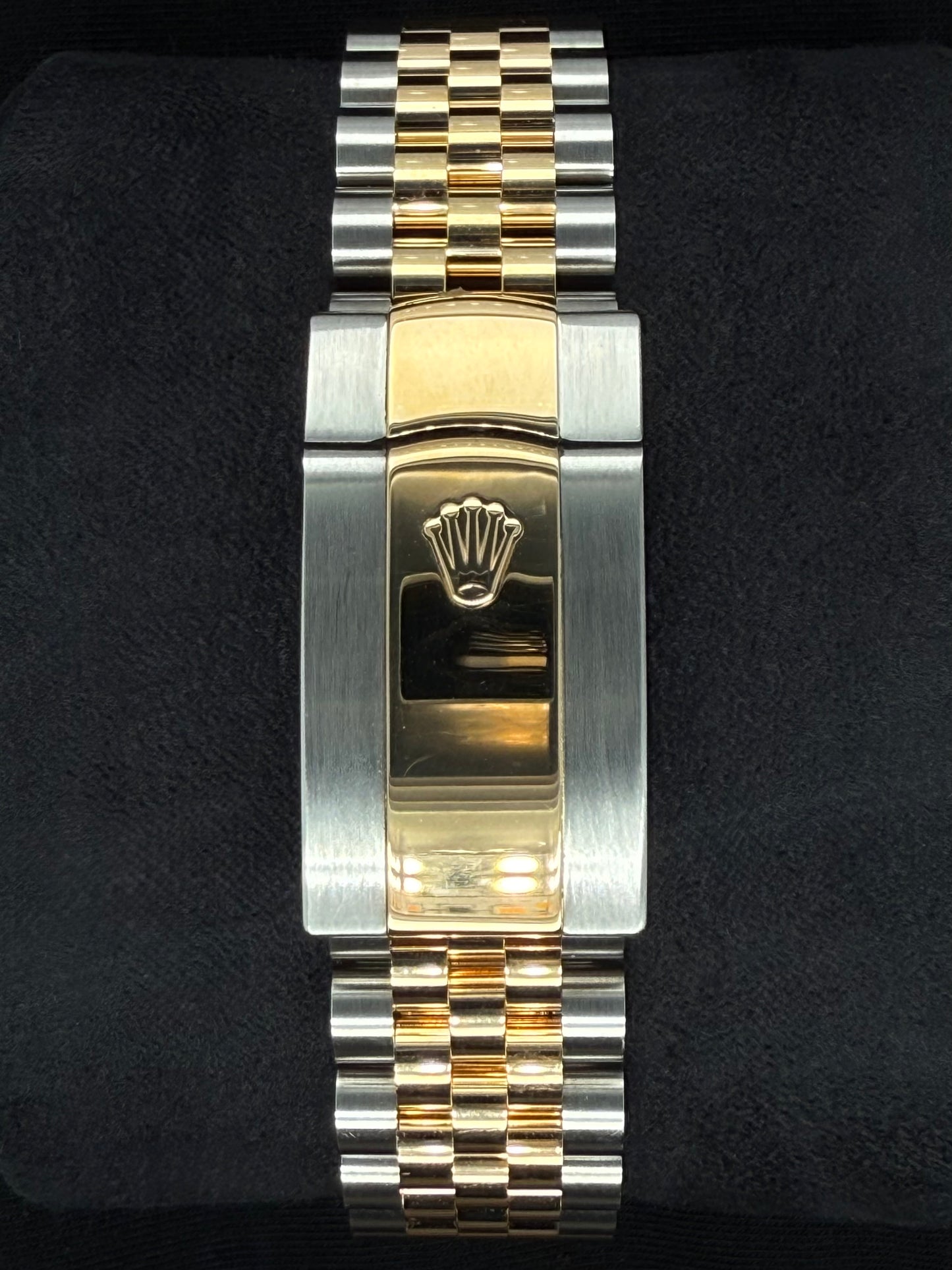 Rolex Datejust 36 Two-Tone Yellow Gold Champagne Motif Diamond Dial 126233 | 2023 | 36mm