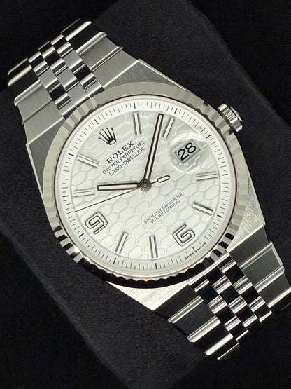 Rolex Land Dweller 40 White Dial Flat Jubilee 127334 | 2026 | 41mm