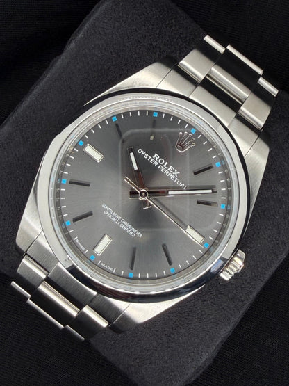 Rolex Oyster Perpetual 39 Rhodium Dial Oyster Bracelet 114300 | 2017 | 41mm