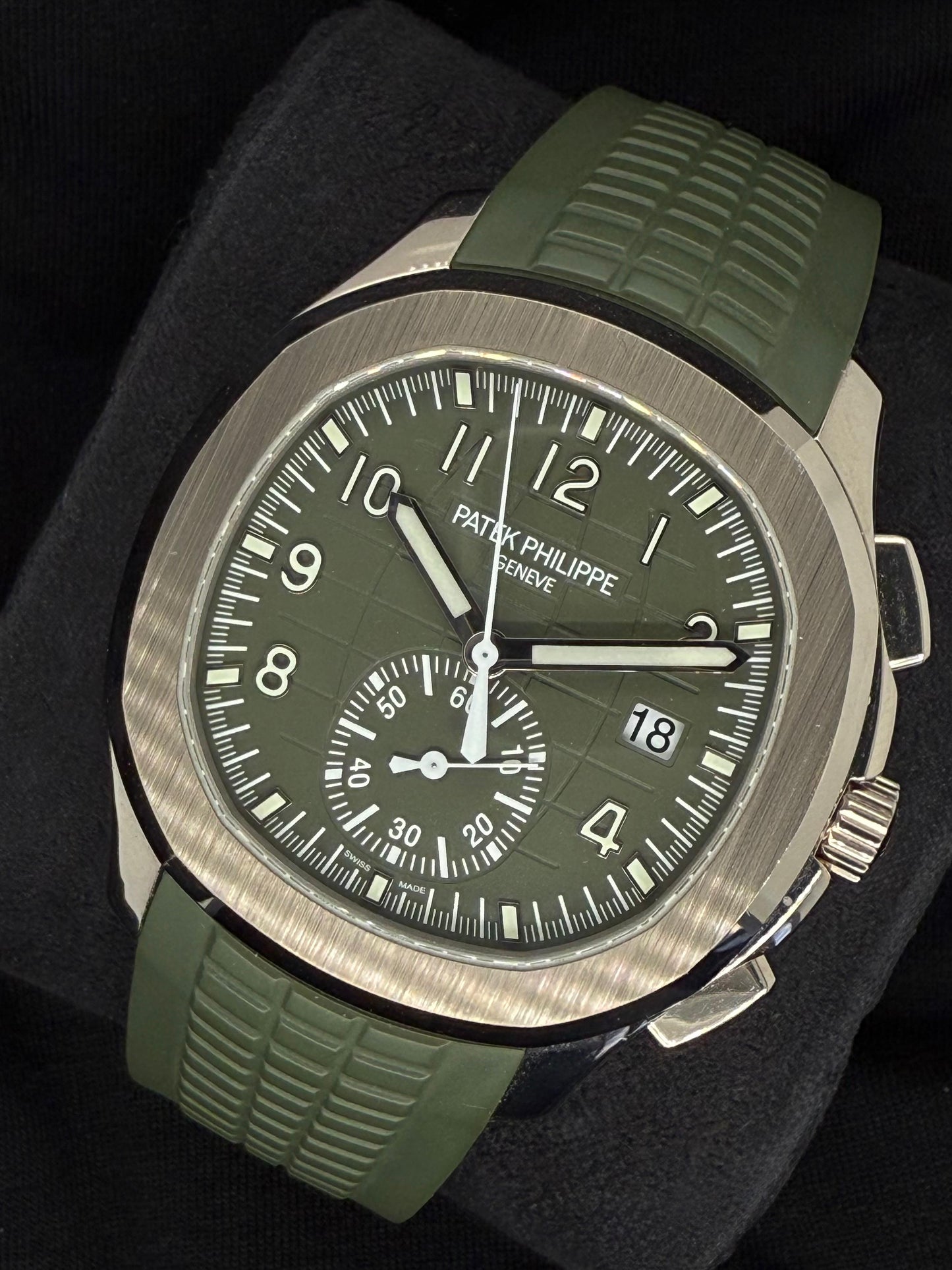 Patek Philippe Aquanaut Chronograph White Gold Green Dial 5968G-010 right