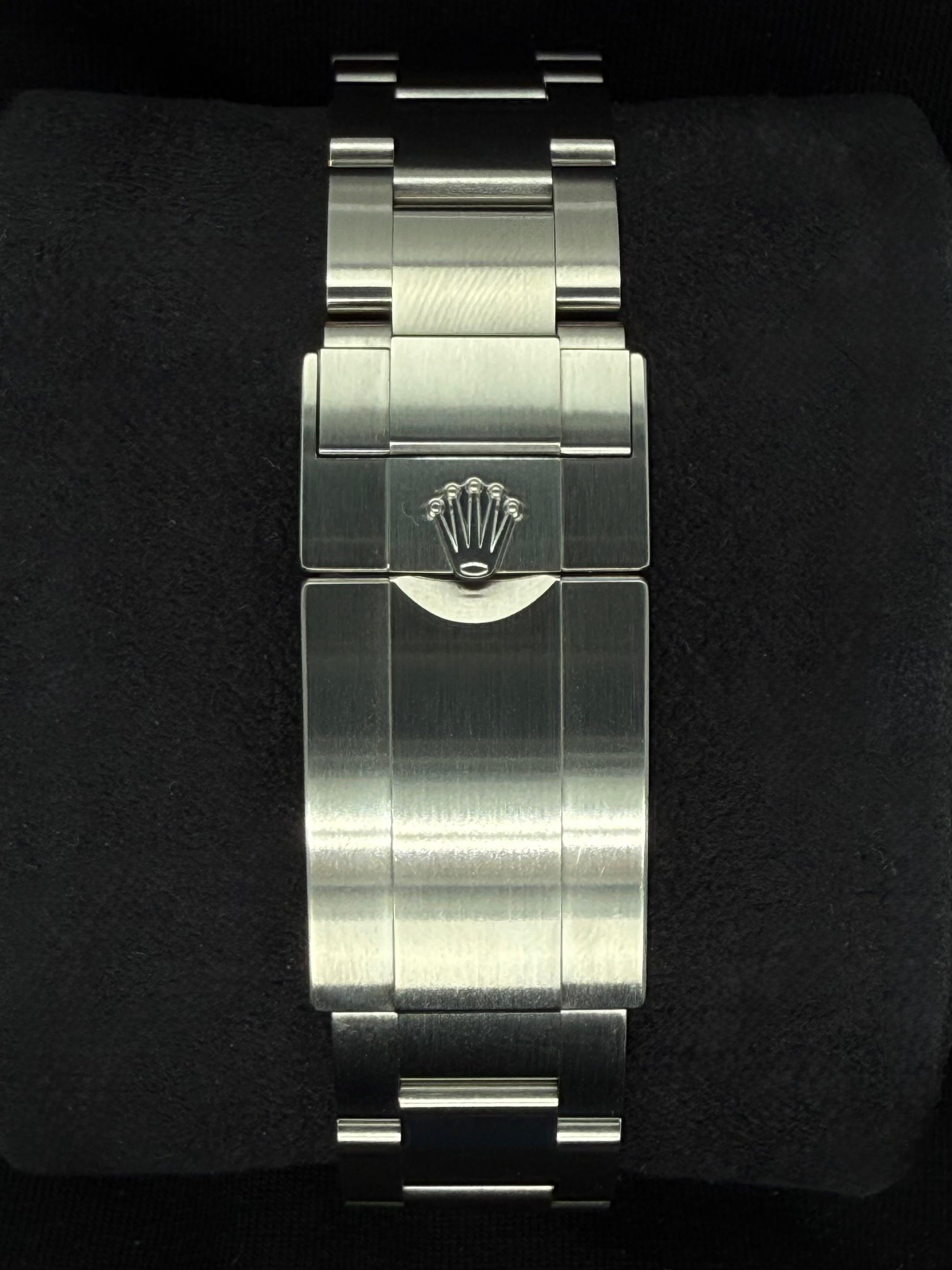 Rolex Explorer Black Dial Oyster Stainless Steel 224270 clasp