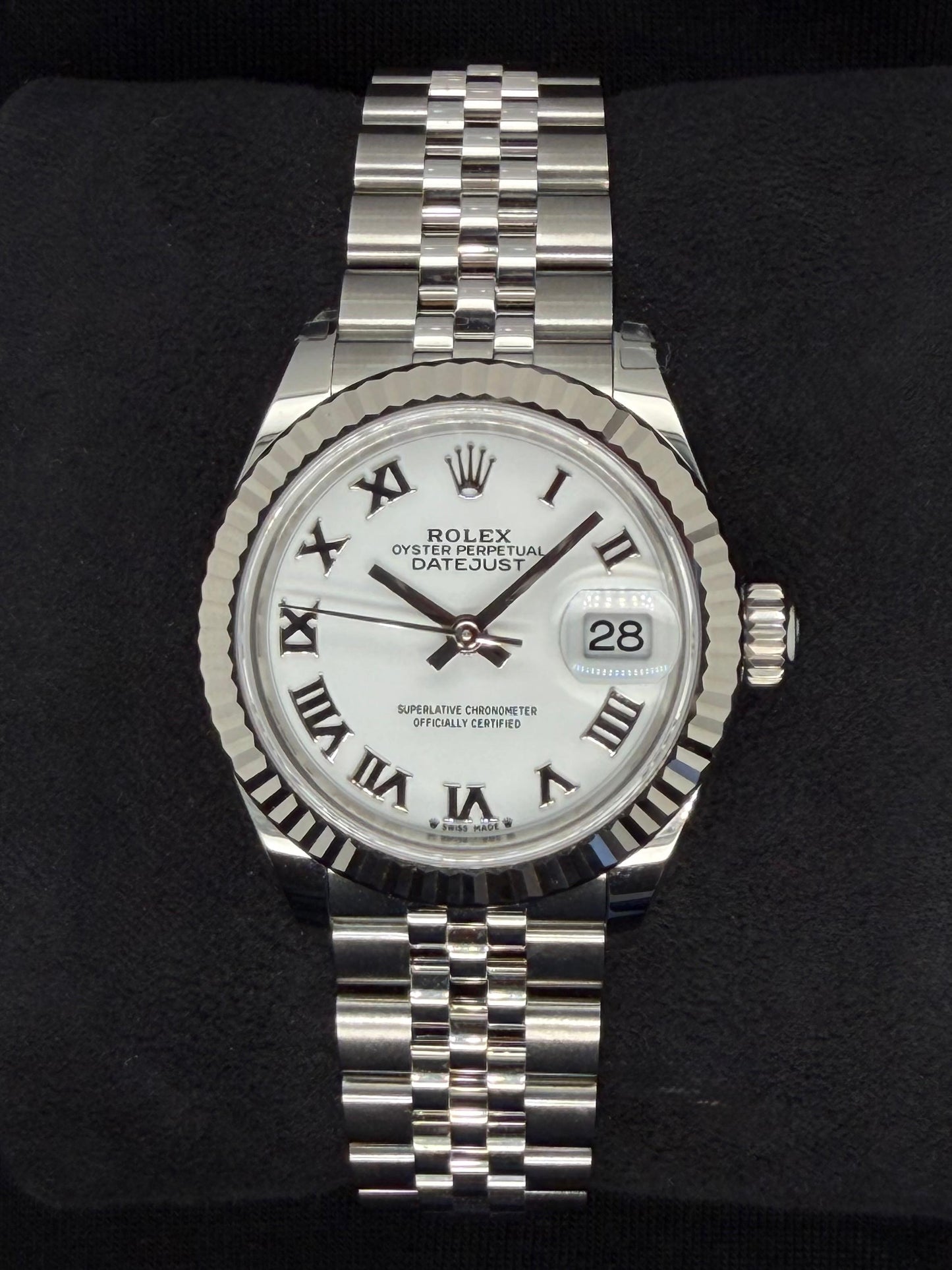 Rolex Datejust 28 White Roman Dial Jubilee 279174 | 2025 | 28mm