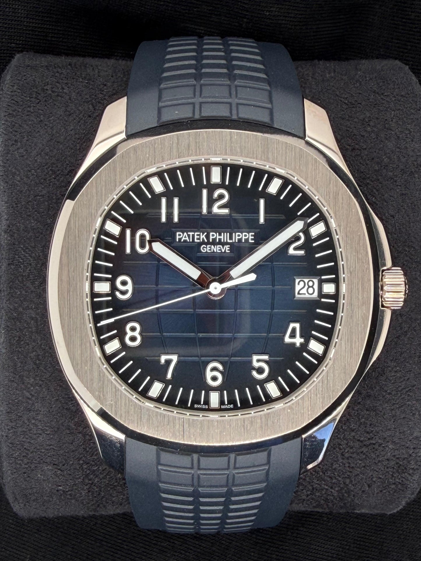 Patek Philippe Aquanaut Blue White Gold 5168G-001 |  2026 | 42.2 mm