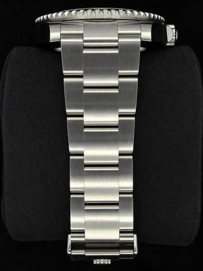 Rolex Submariner Date Starbucks Mk2 Ceramic 126610LV | 2023 | 41mm