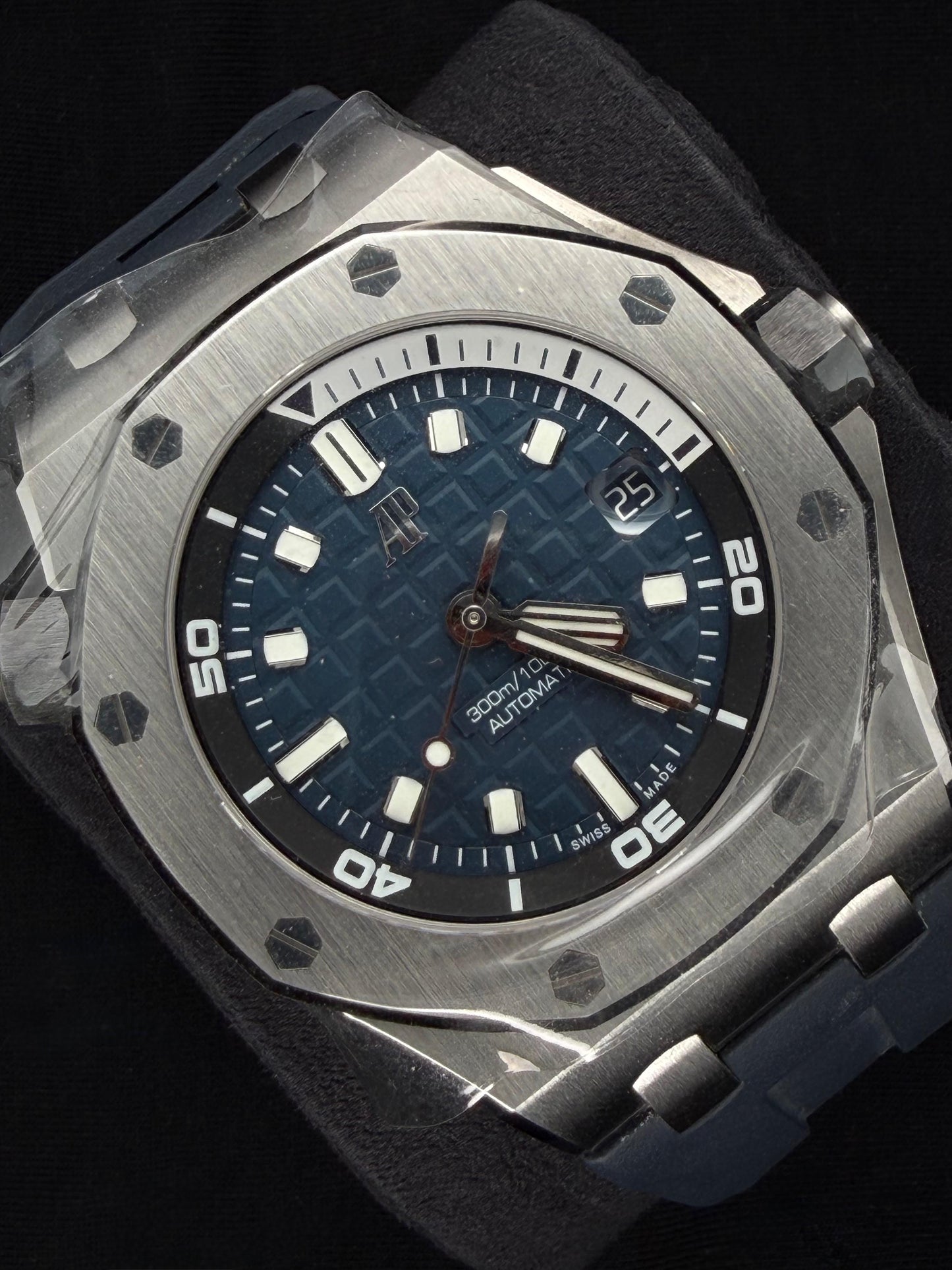 Audemars Piguet Royal Oak Offshore Diver 15720ST.OO.A027CA.01 | 2024 | 42mm