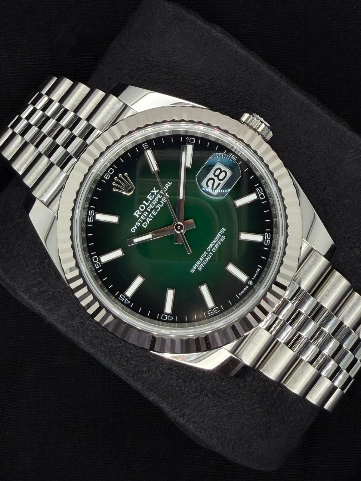 Rolex Datejust 41 Ombré Green Dial Fluted Bezel Jubilee Stainless Steel 126334 | 2026 | 41mm