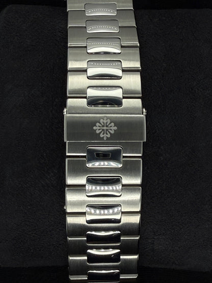 Patek Philippe Nautilus Travel Time Chronograph Black Noir Trame Dial Stainless Steel 5990/1A-001 clasp