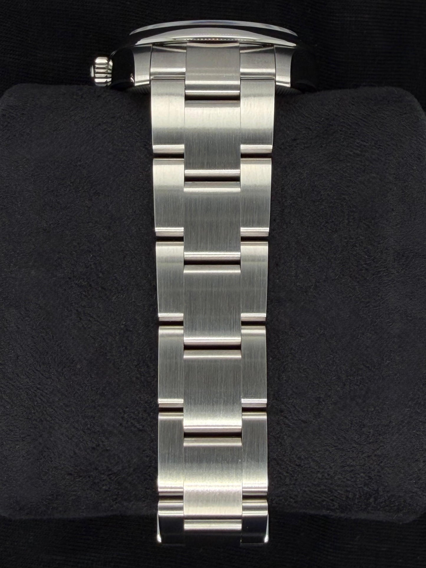 Rolex Oyster Perpetual 31 Med Blue Dial Oyster Bracelet 277200 | 2026 | 31mm