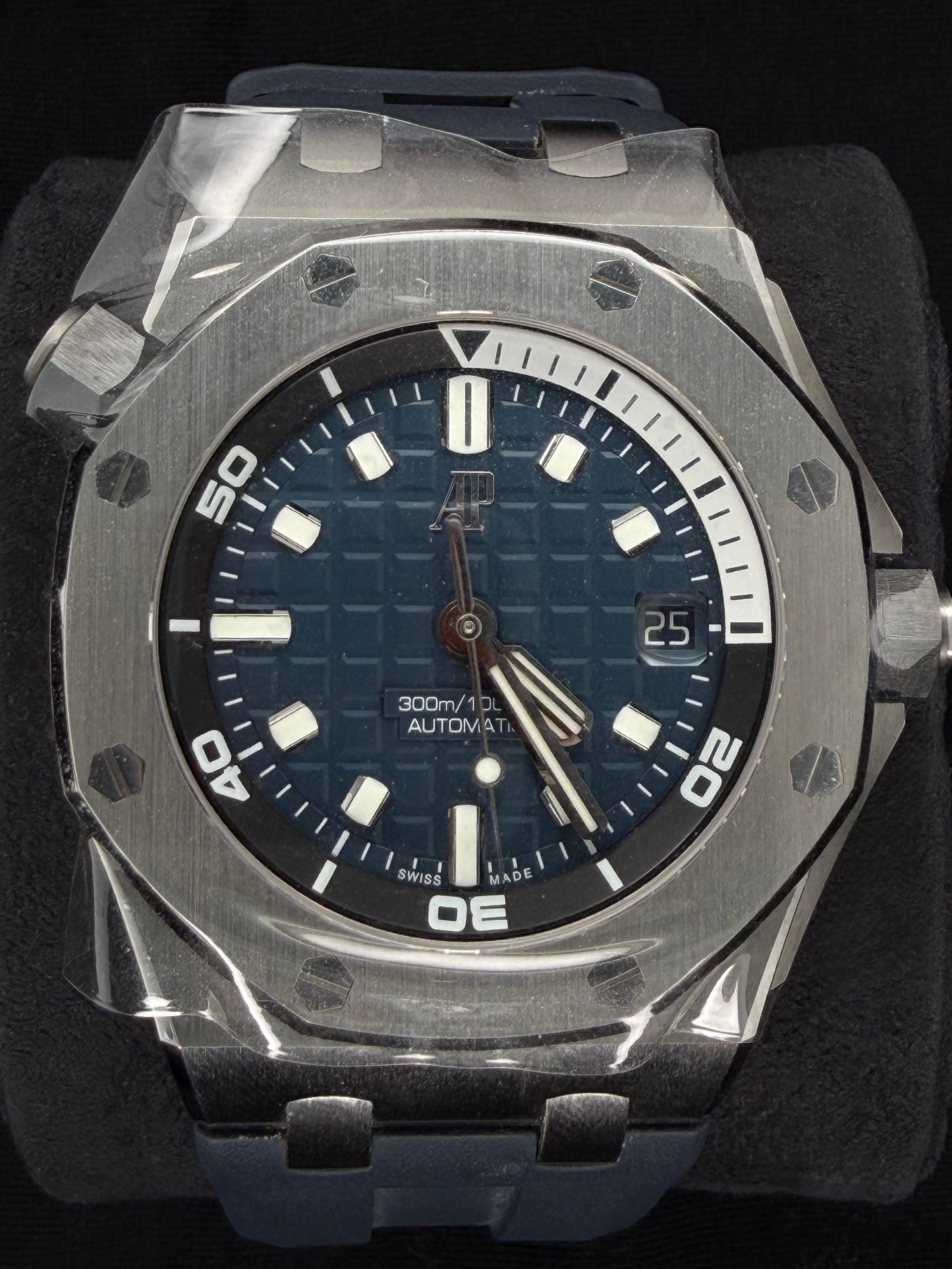 Audemars Piguet Royal Oak Offshore Diver 15720ST.OO.A027CA.01 | 2024 | 42mm