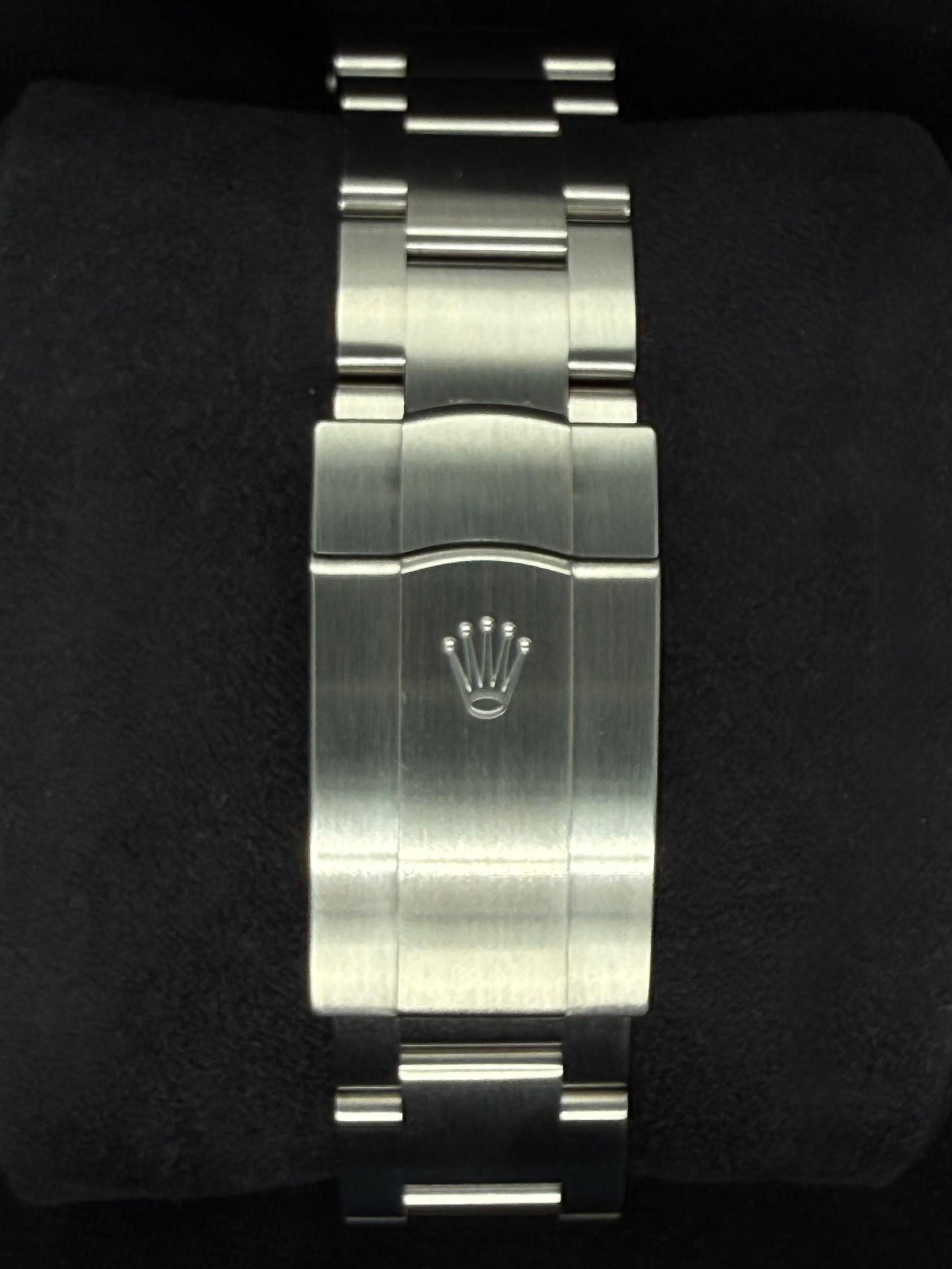Rolex Oyster Perpetual 41 Beige Yellow Dial Oyster Bracelet 134300 clasp