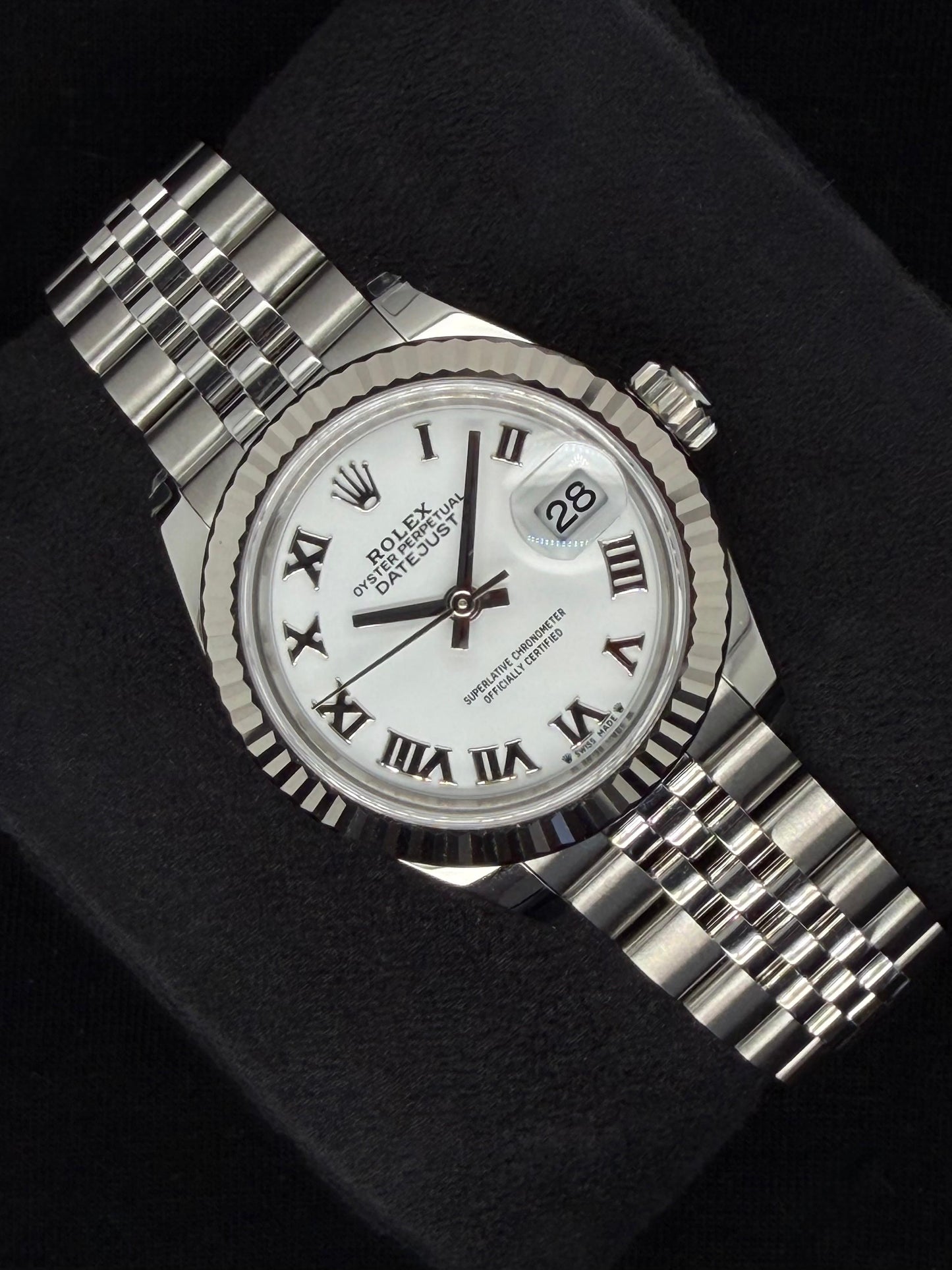 Rolex Datejust 28 White Roman Dial Jubilee 279174 | 2025 | 28mm