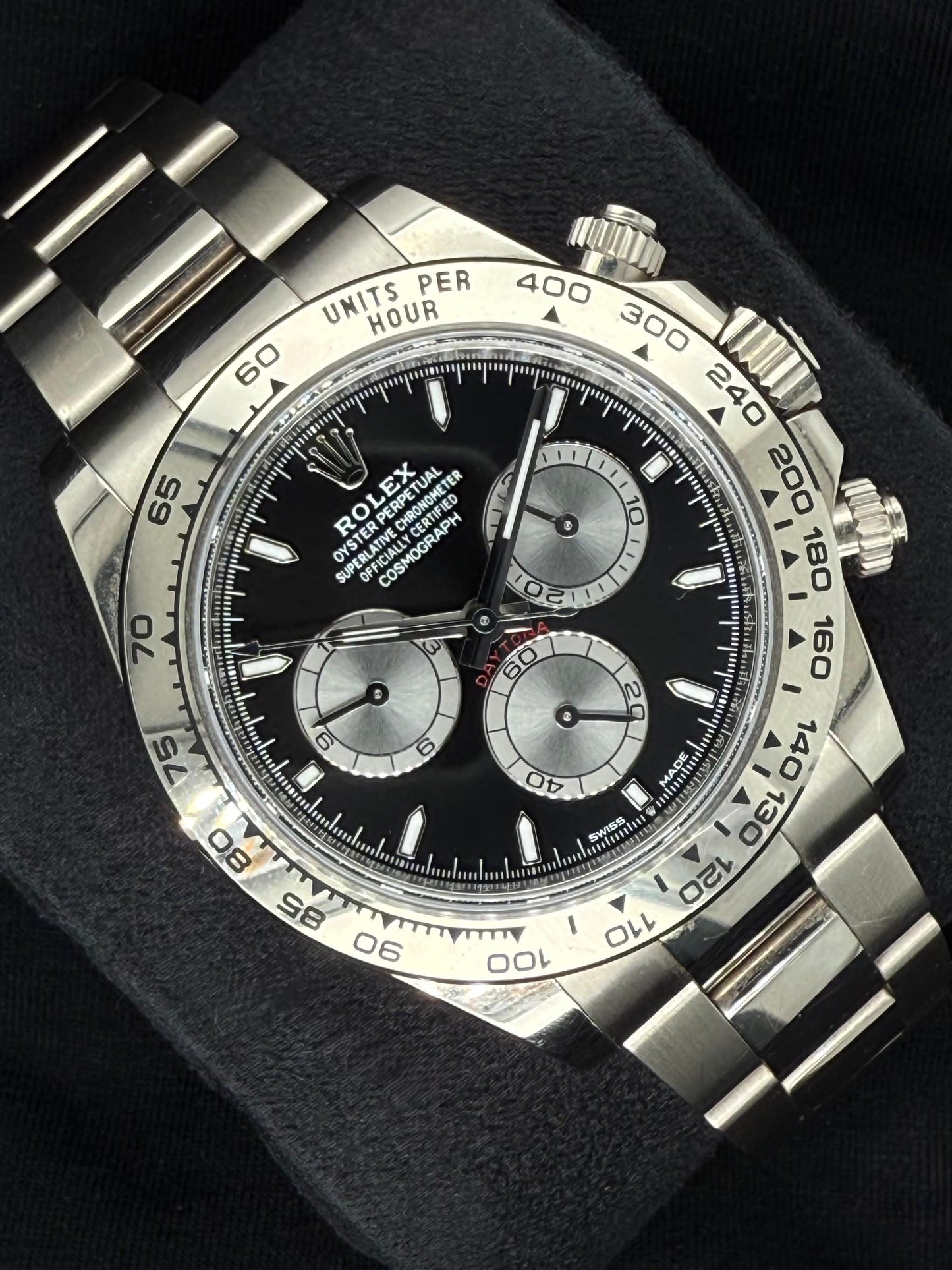 Rolex Daytona Cosmograph White Gold Black Dial 126509 left