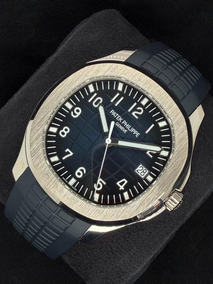 Patek Philippe Aquanaut Blue White Gold 5168G-001 |  2026 | 42.2 mm
