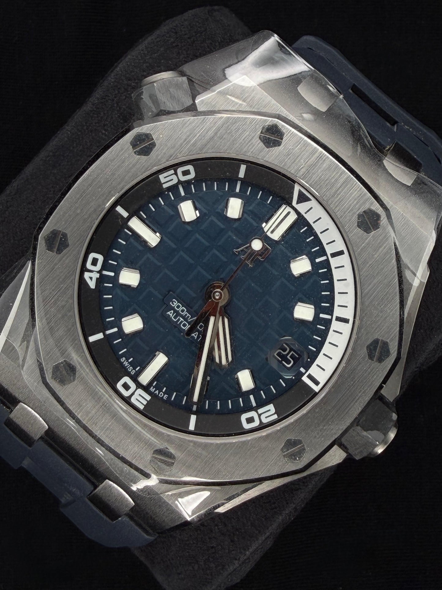 Audemars Piguet Royal Oak Offshore Diver 15720ST.OO.A027CA.01 | 2024 | 42mm