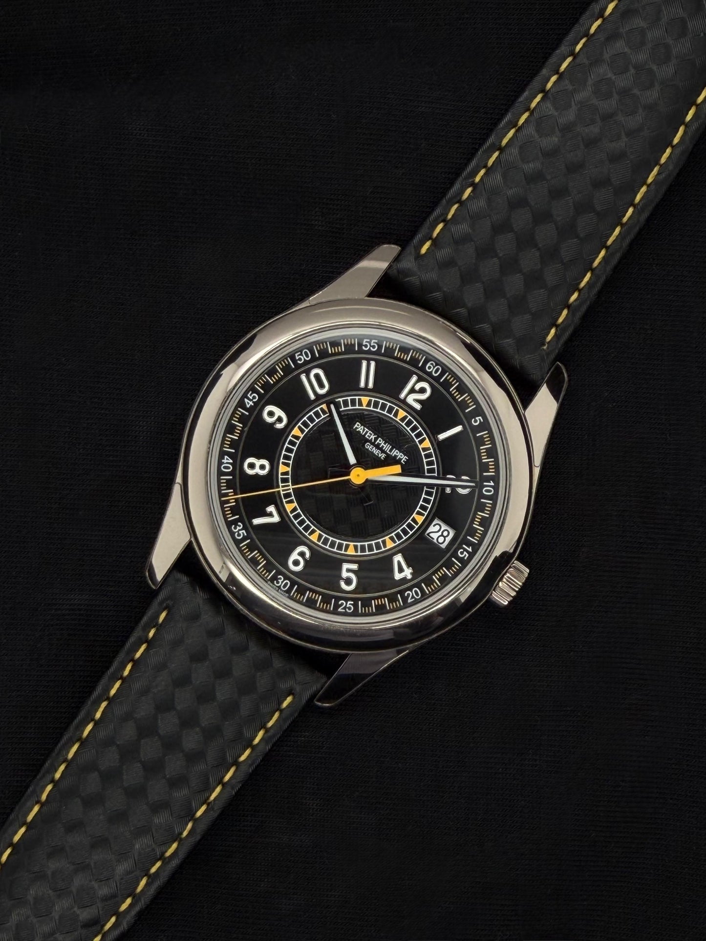 Patek Philippe Calatrava White Gold Black Dial 6007G-001 | 2025 | 40mm