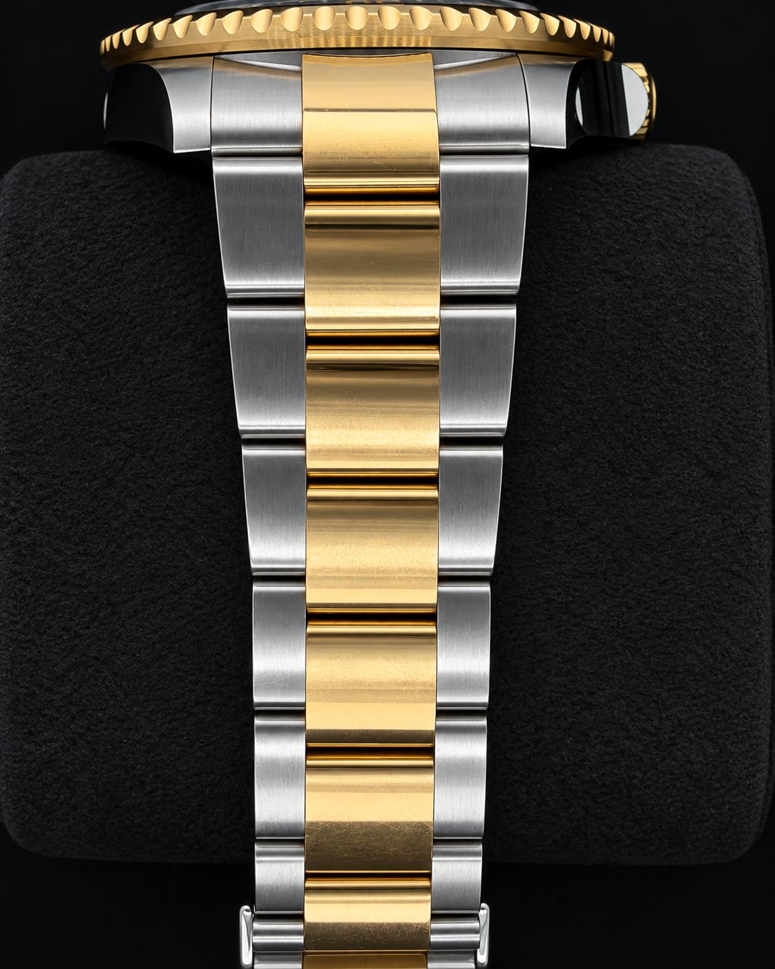 Rolex Sea-Dweller 18ct Two-Tone Black Dial 126603 | 2023 | 43mm