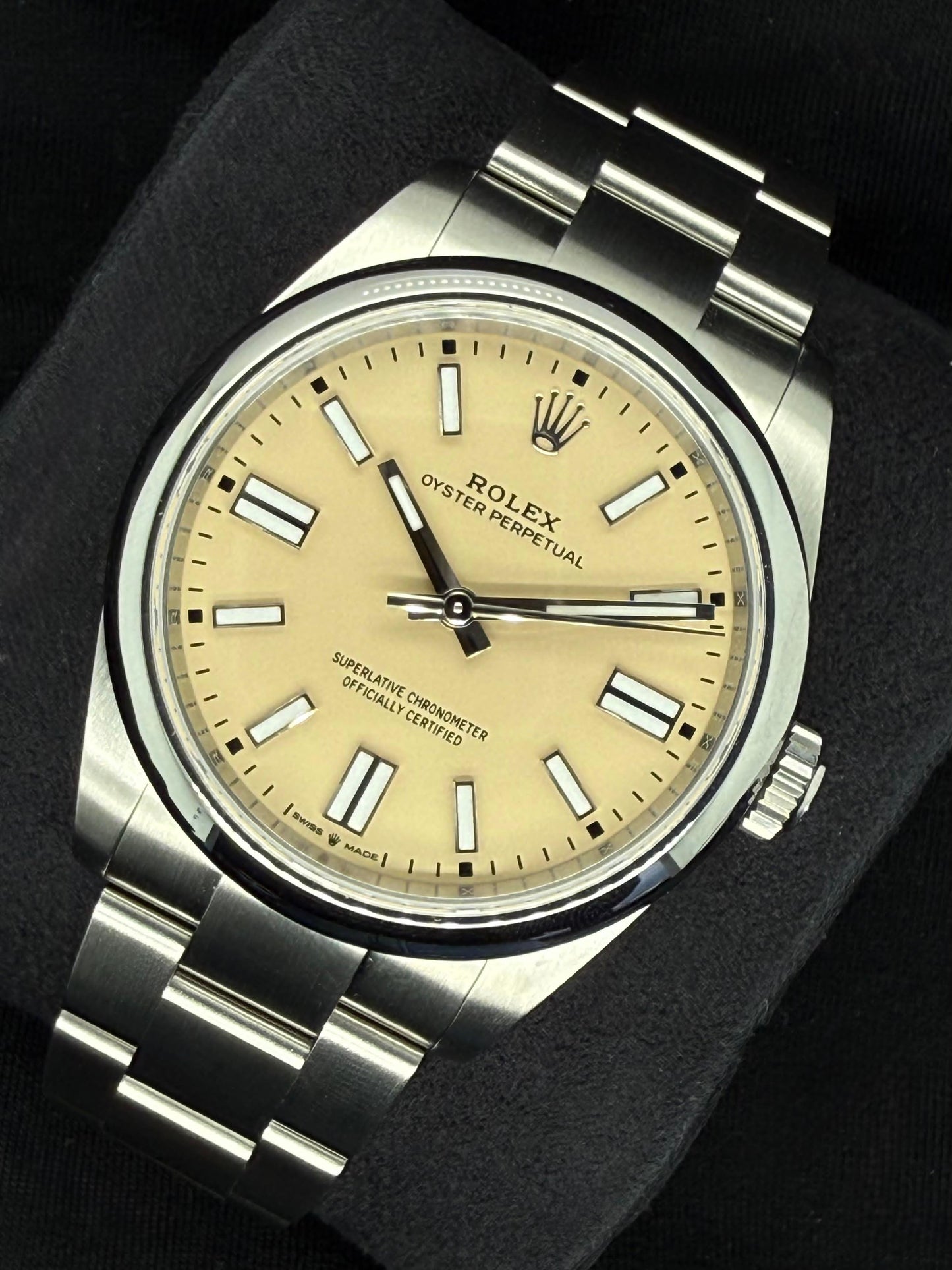 Rolex Oyster Perpetual 41 Beige Yellow Dial Oyster Bracelet 134300 right