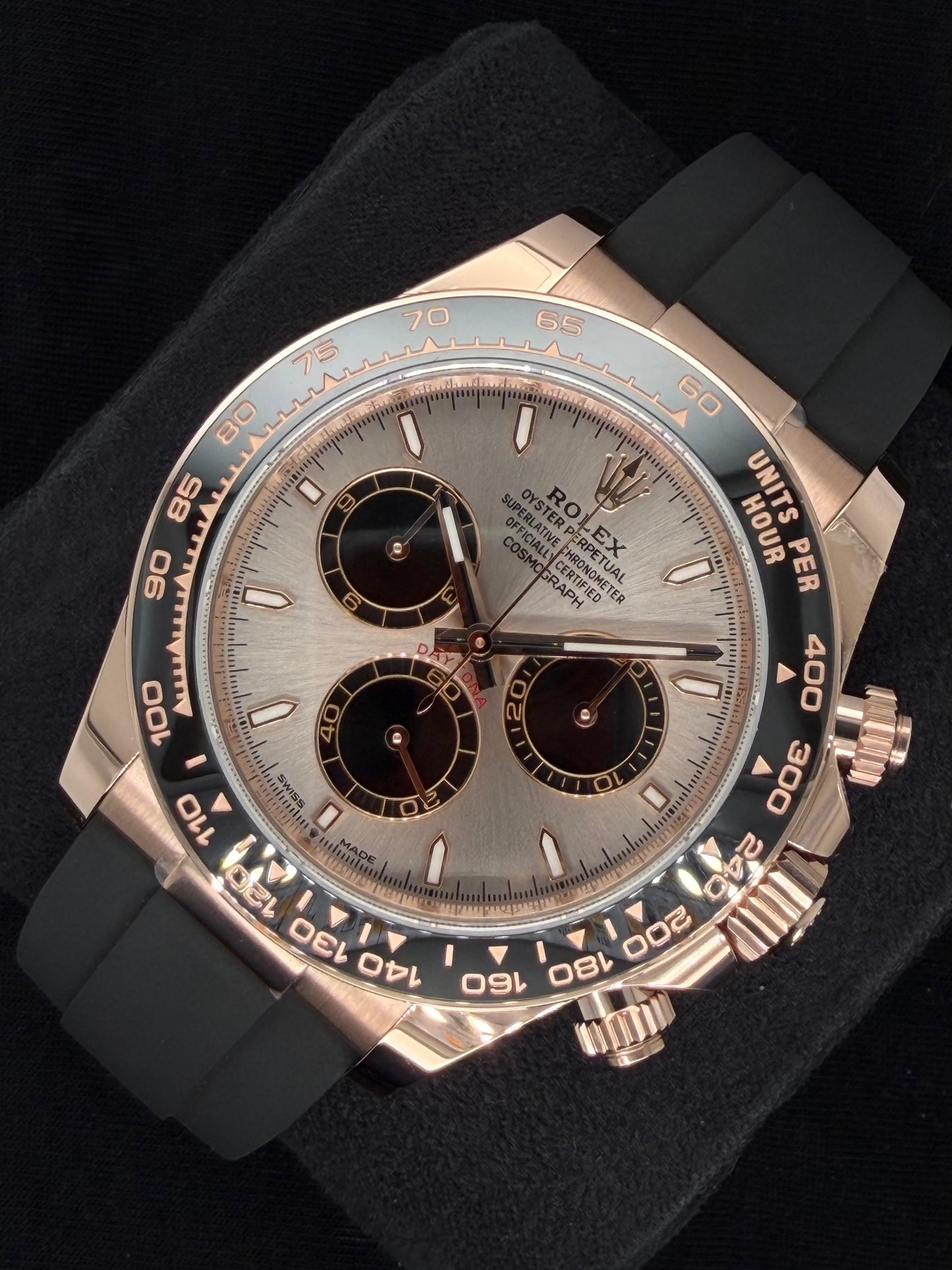 Rolex Daytona Rose Gold Oyster Flex Sundust Dial 126515LN | 2026 | 40mm