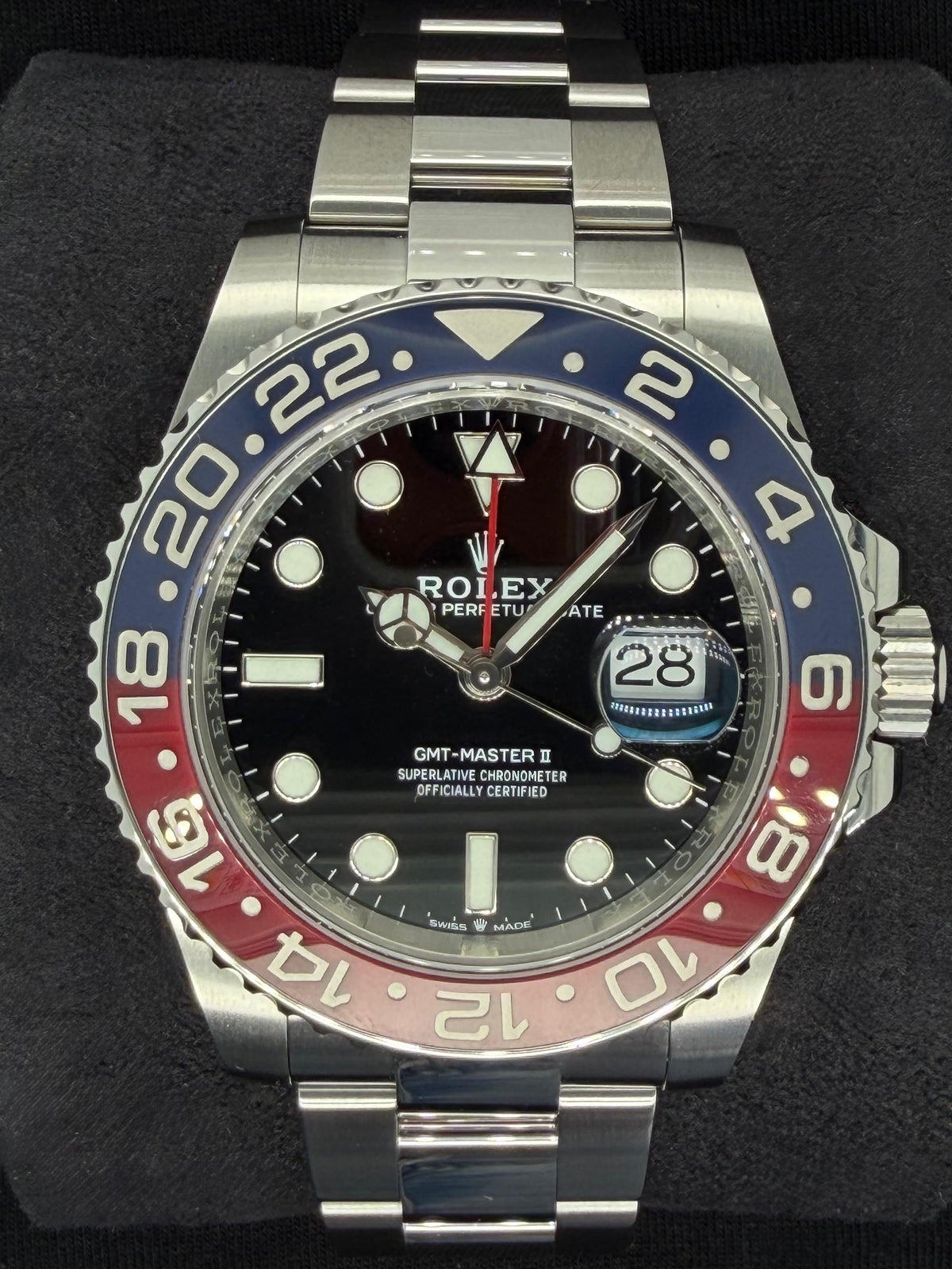 Rolex GMT-Master II Pepsi Oyster Bracelet 126710BLRO | 2023 | 40mm